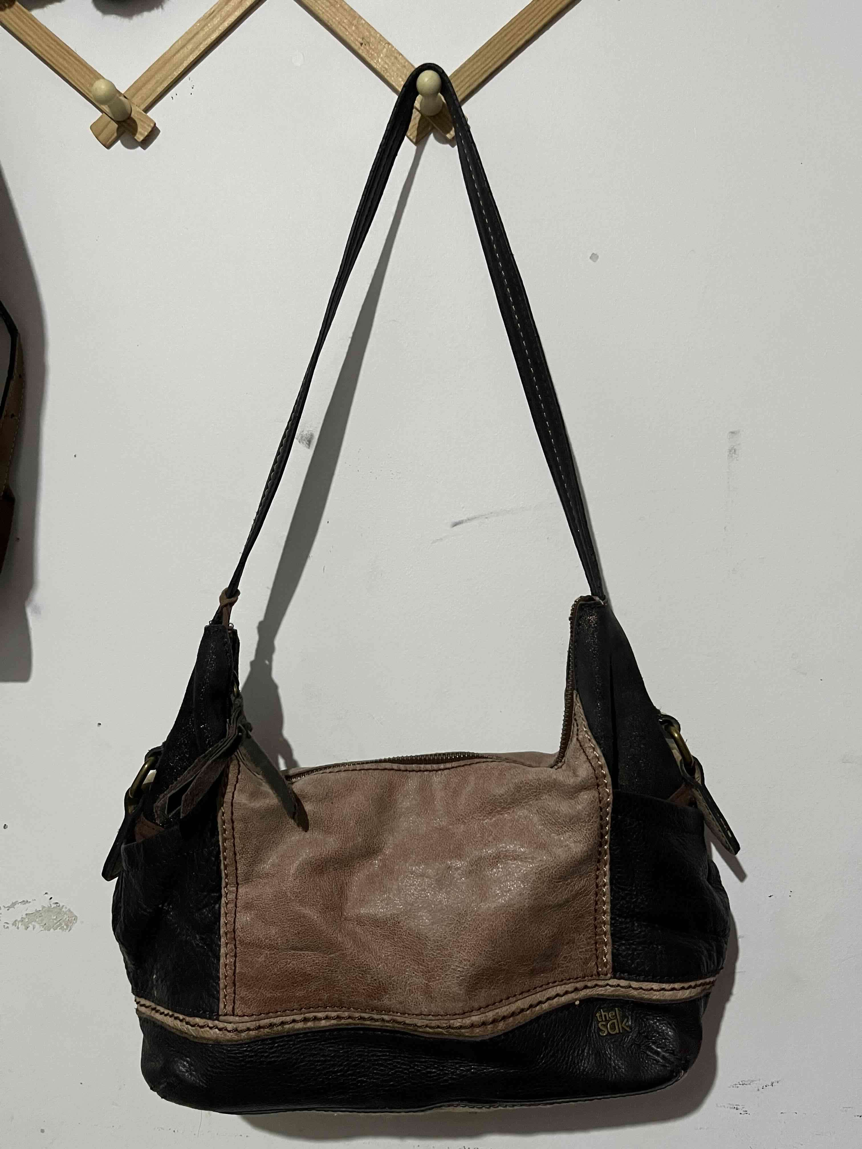 Cartera de cuero bicolor