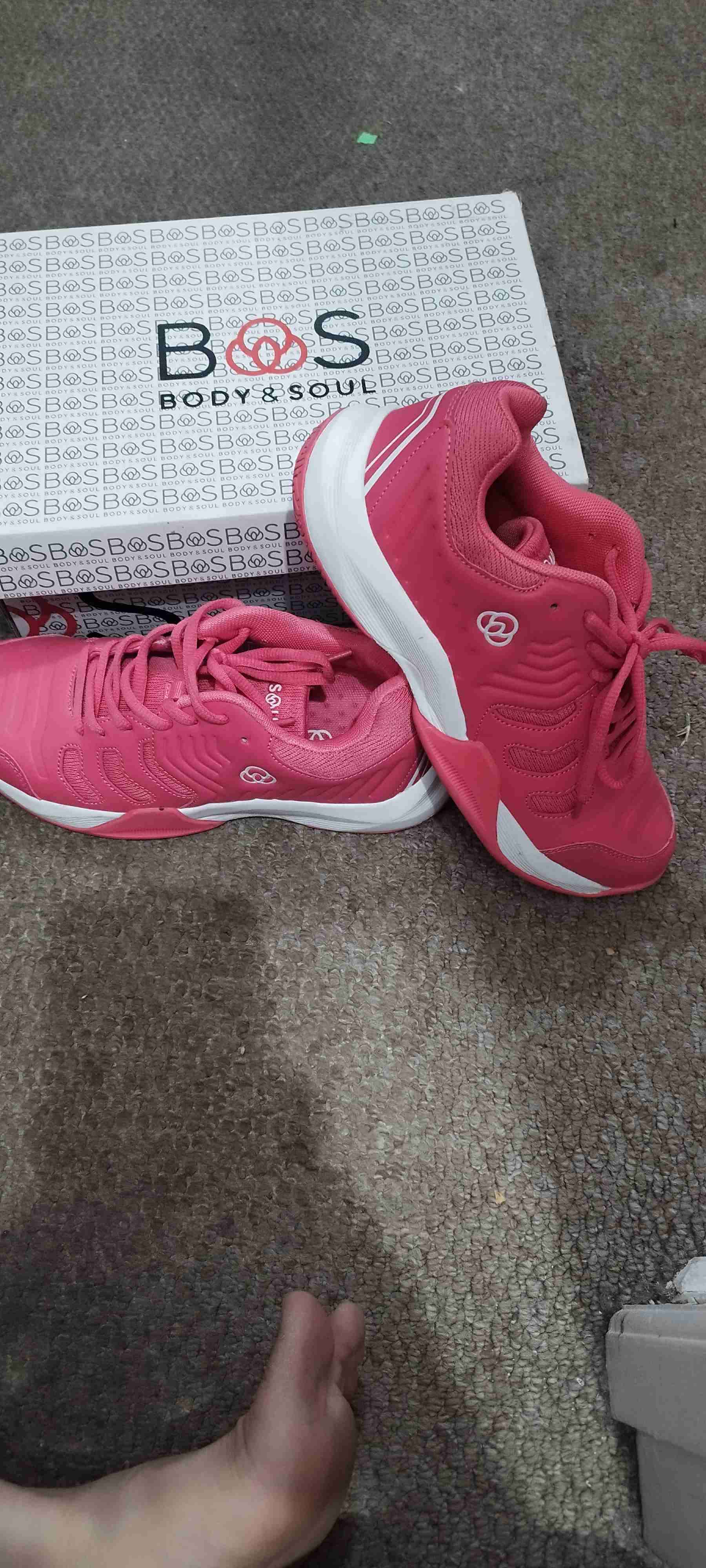 Zapatillas deportivas rosas BOS