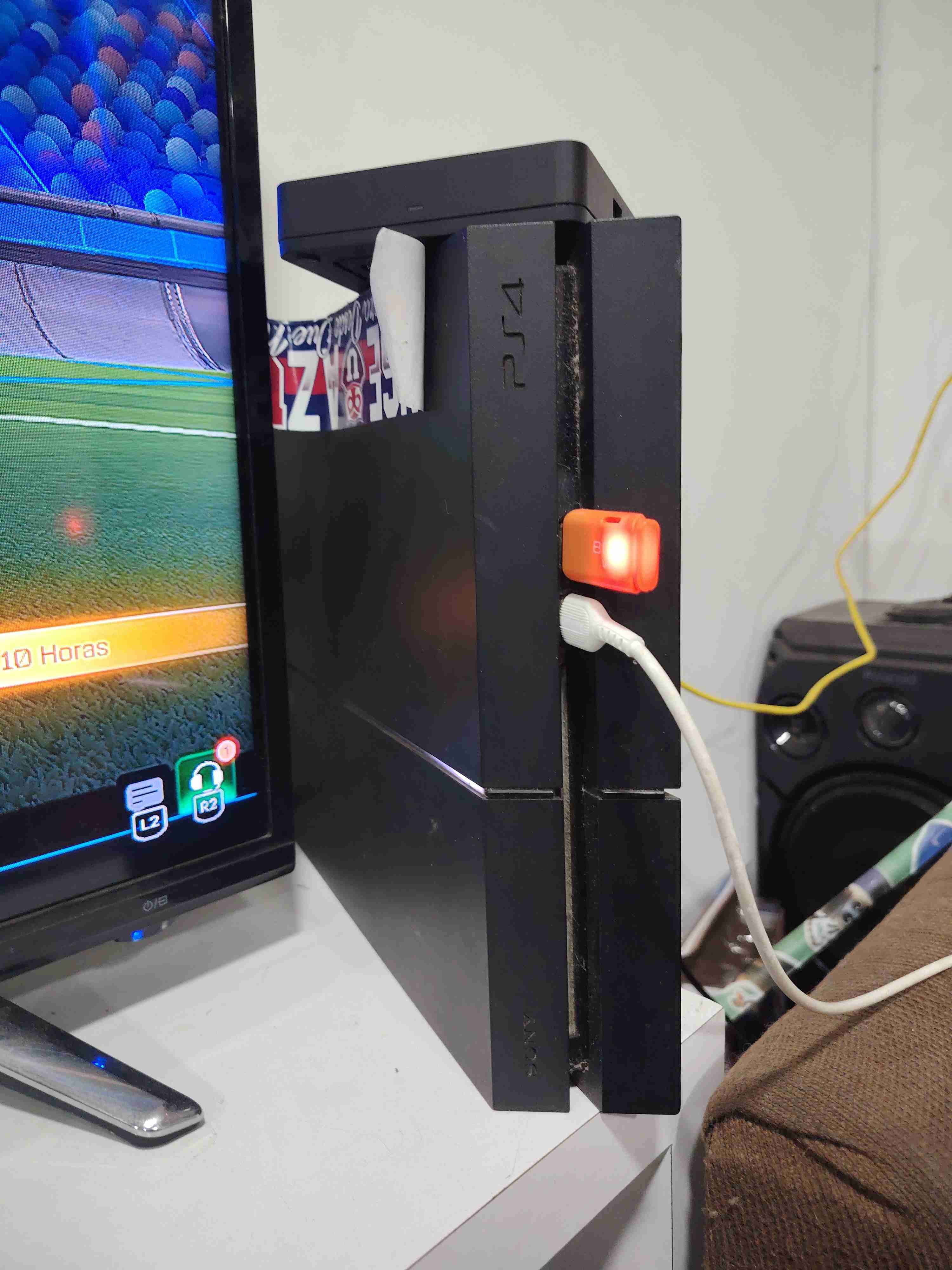 Consola PS4 en buen estado - miniatura 1