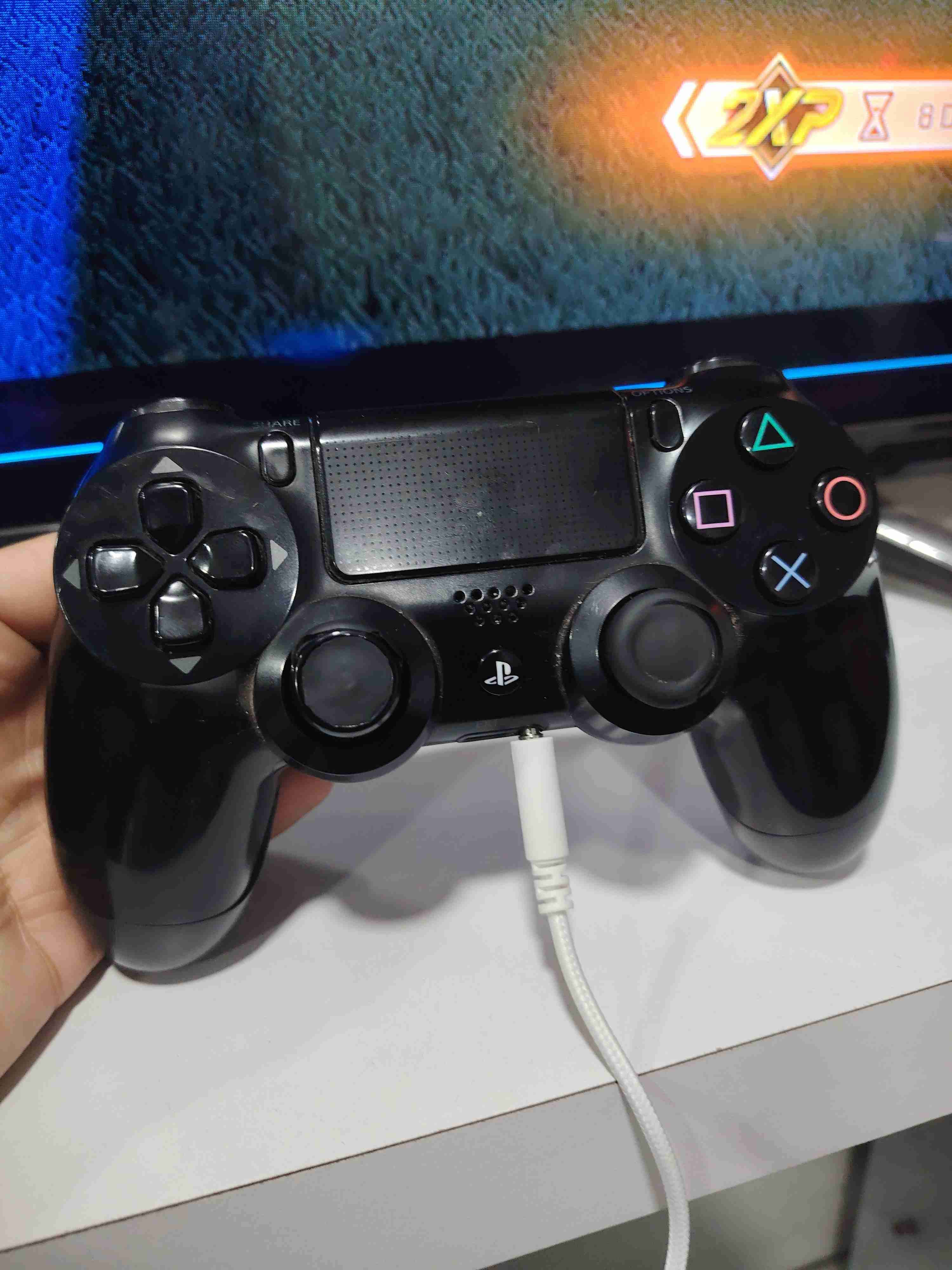 Consola PS4 en buen estado - miniatura 3