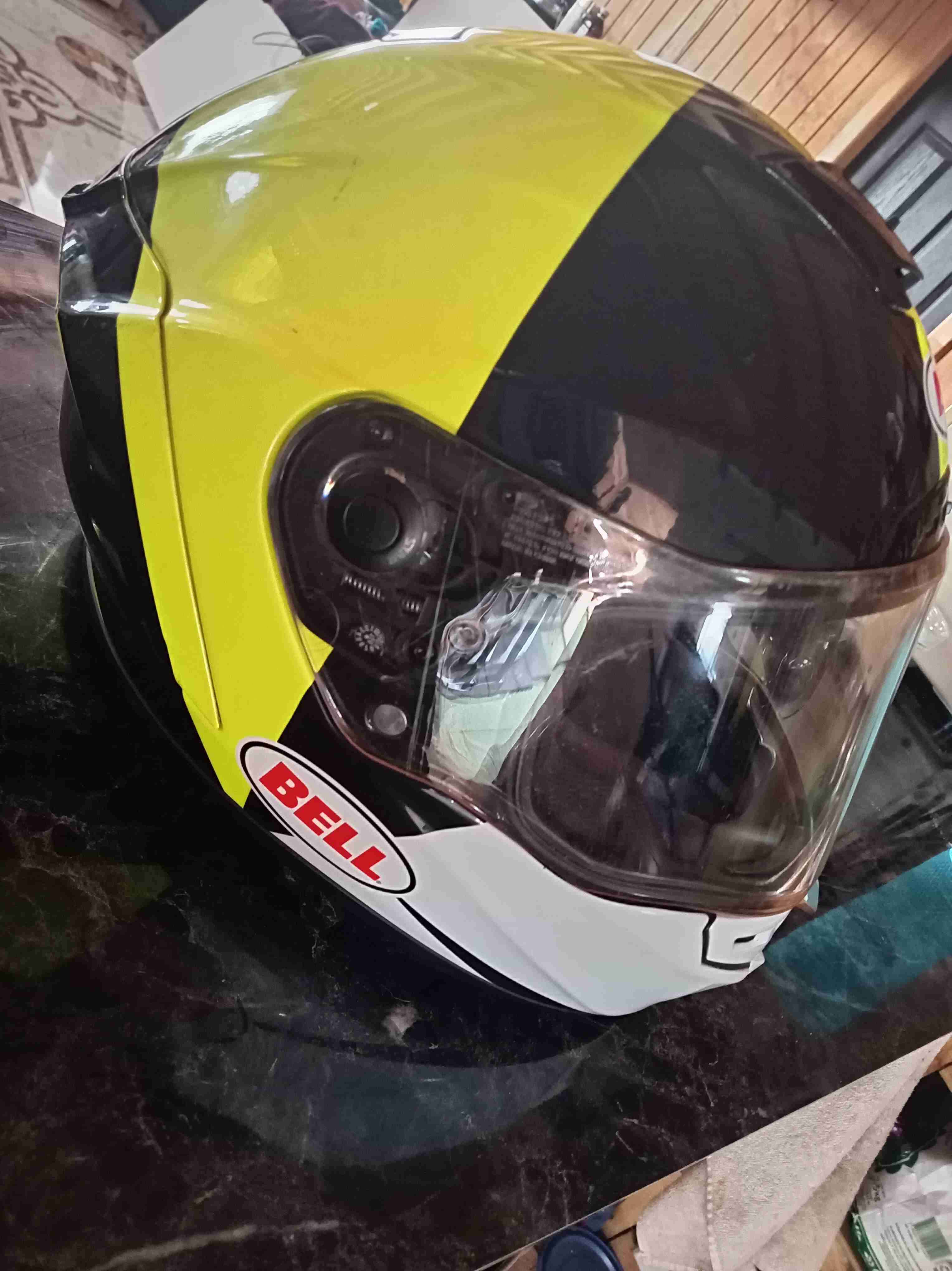 Casco Bell amarillo y negro - miniatura 5