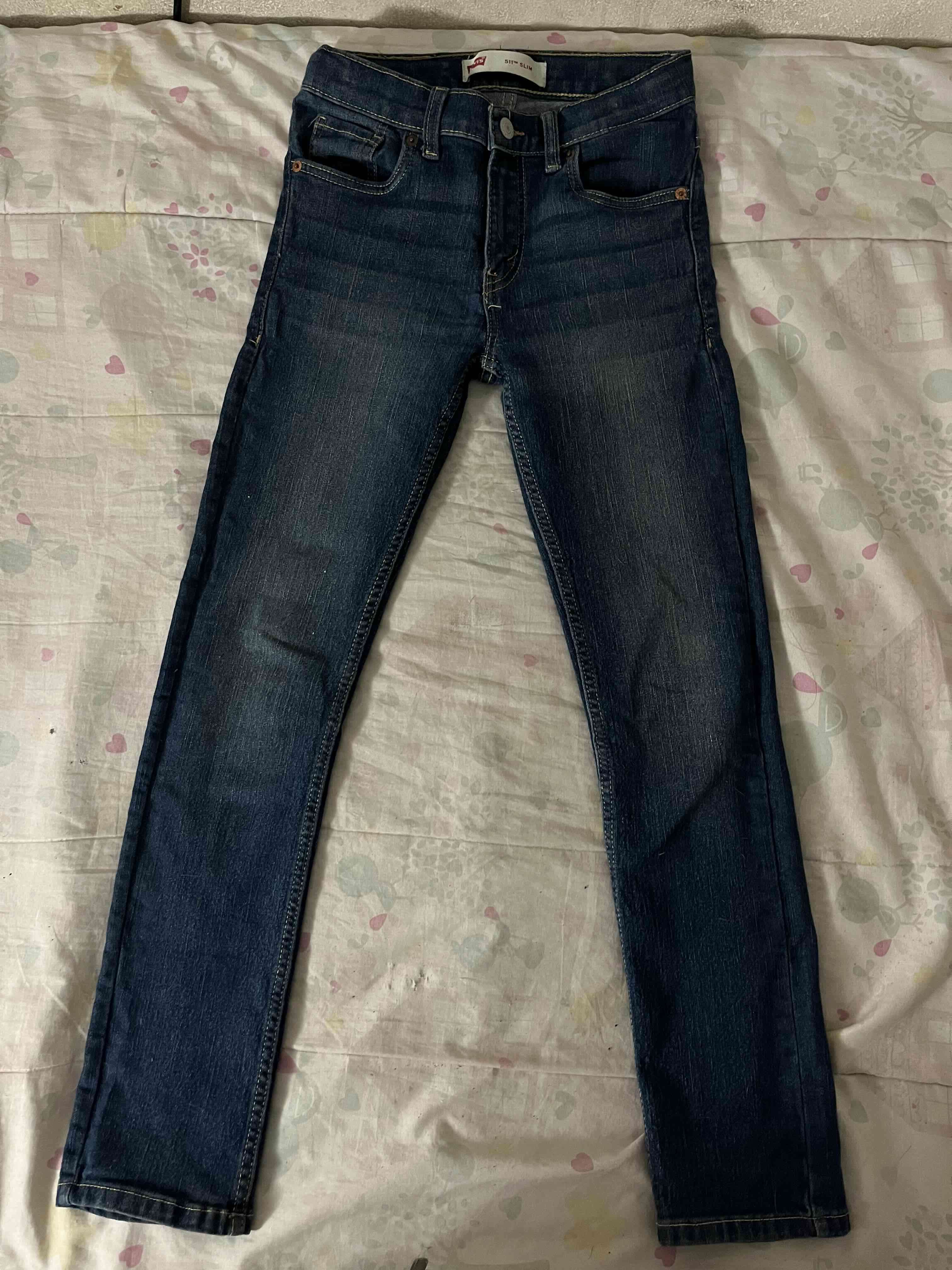 Jeans ajustados azul oscuro