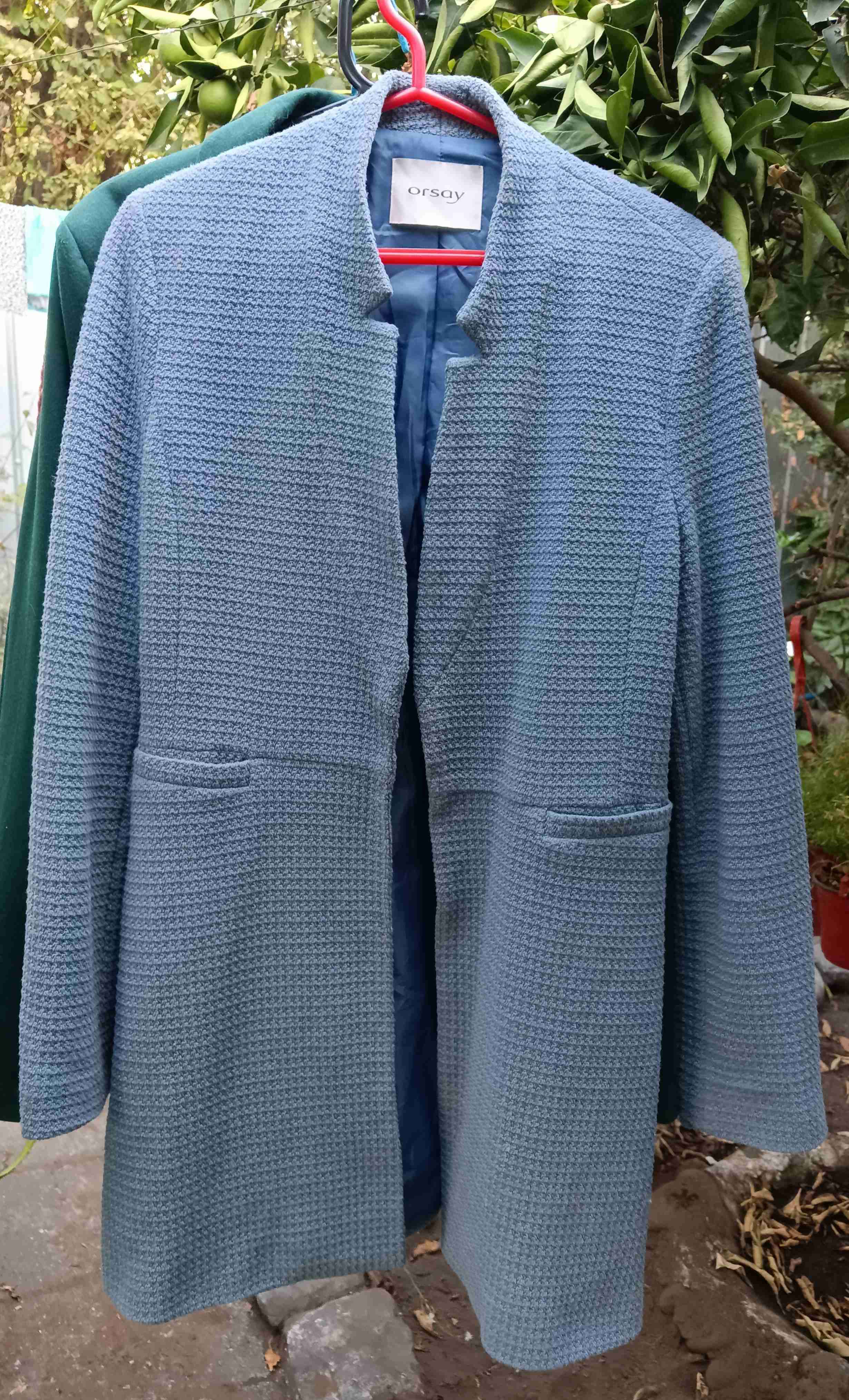 Abrigo azul estilo elegante