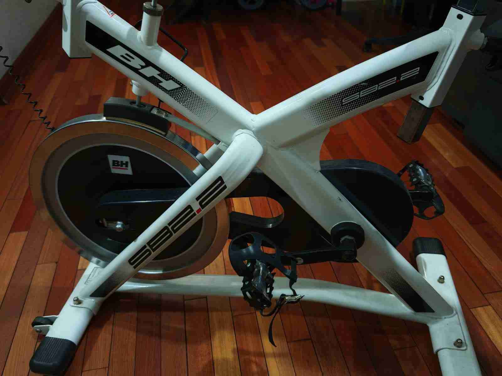 Bicicleta Spinning Bh Sb2.2 blanca - miniatura 2