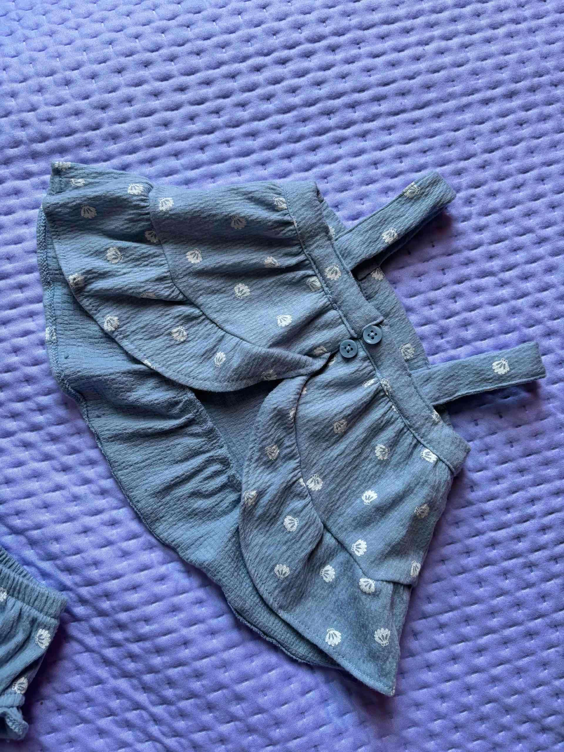 Conjunto bebé azul con flores - miniatura 2