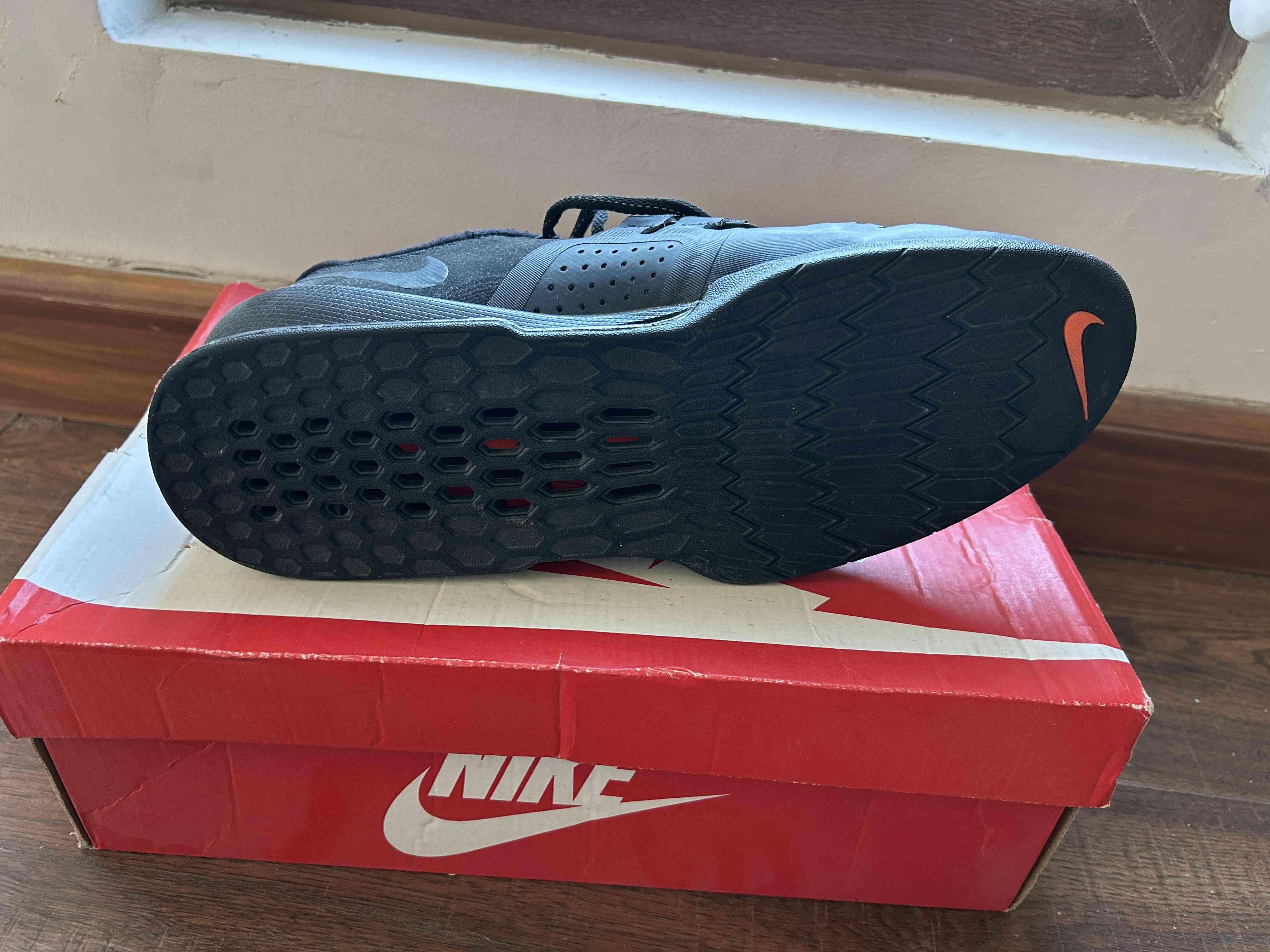 Zapatillas levantamiento  Romaleos negras Nike - miniatura 5