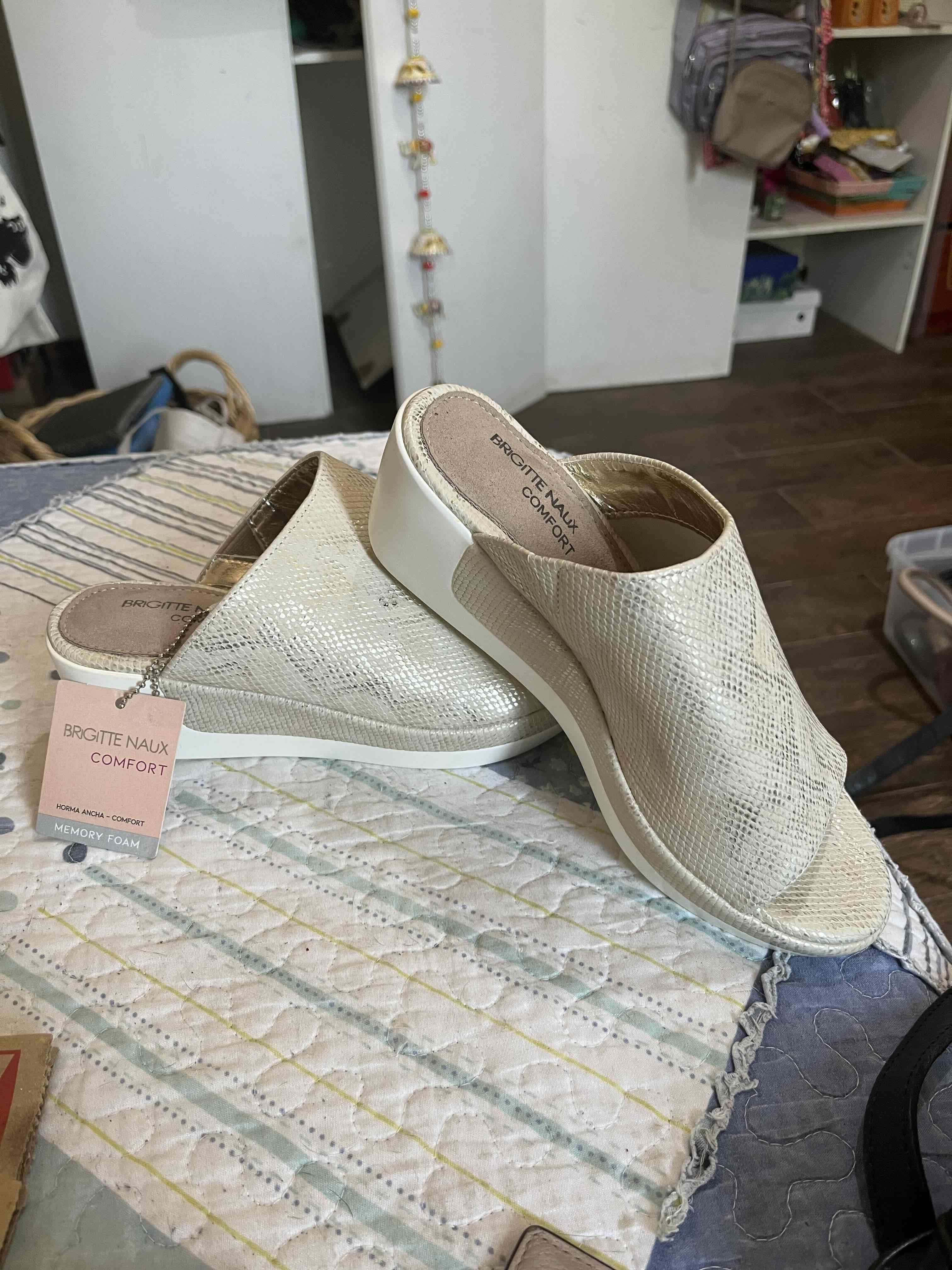 Sandalias Brigitte Naux beige