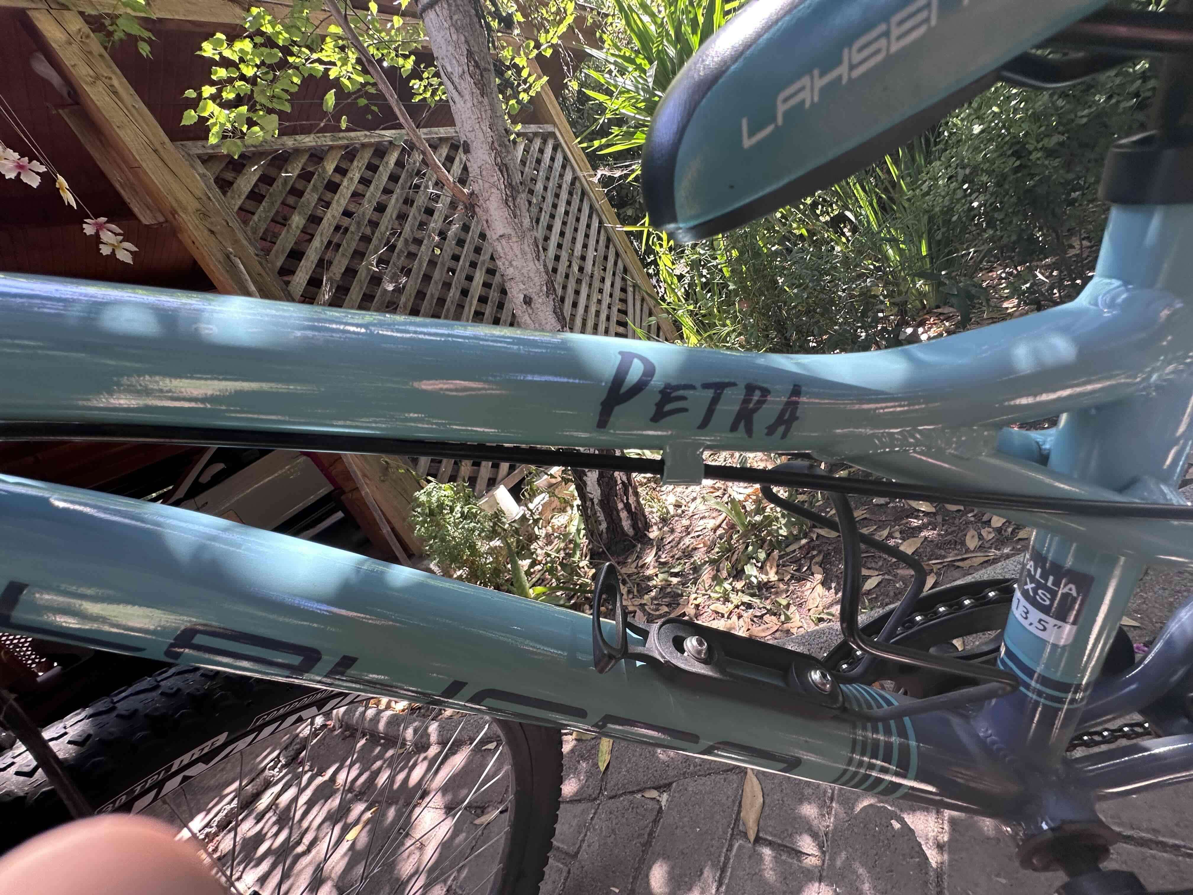 Bicicleta de montaña turquesa - miniatura 3