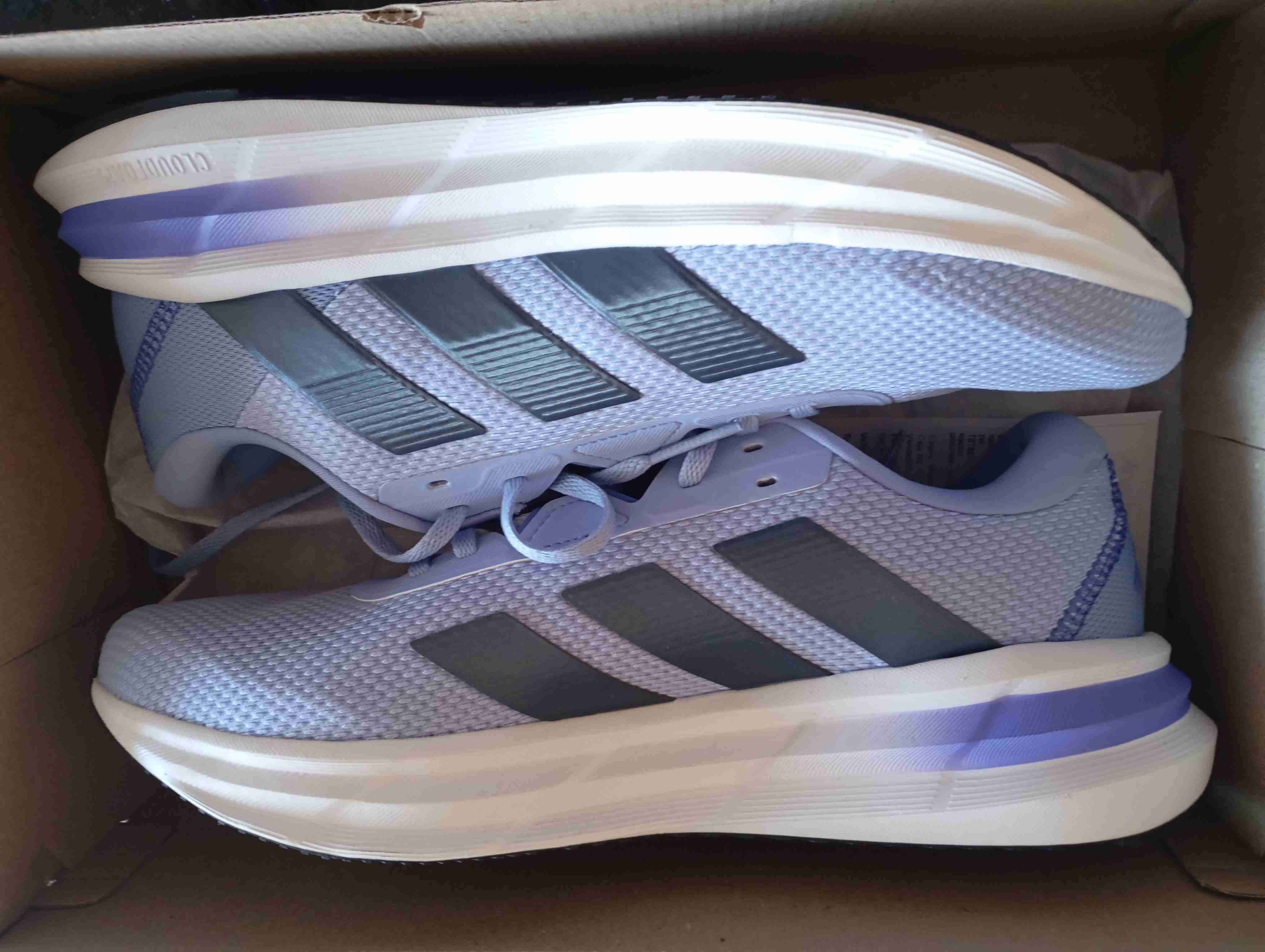 Zapatillas deportivas moradas