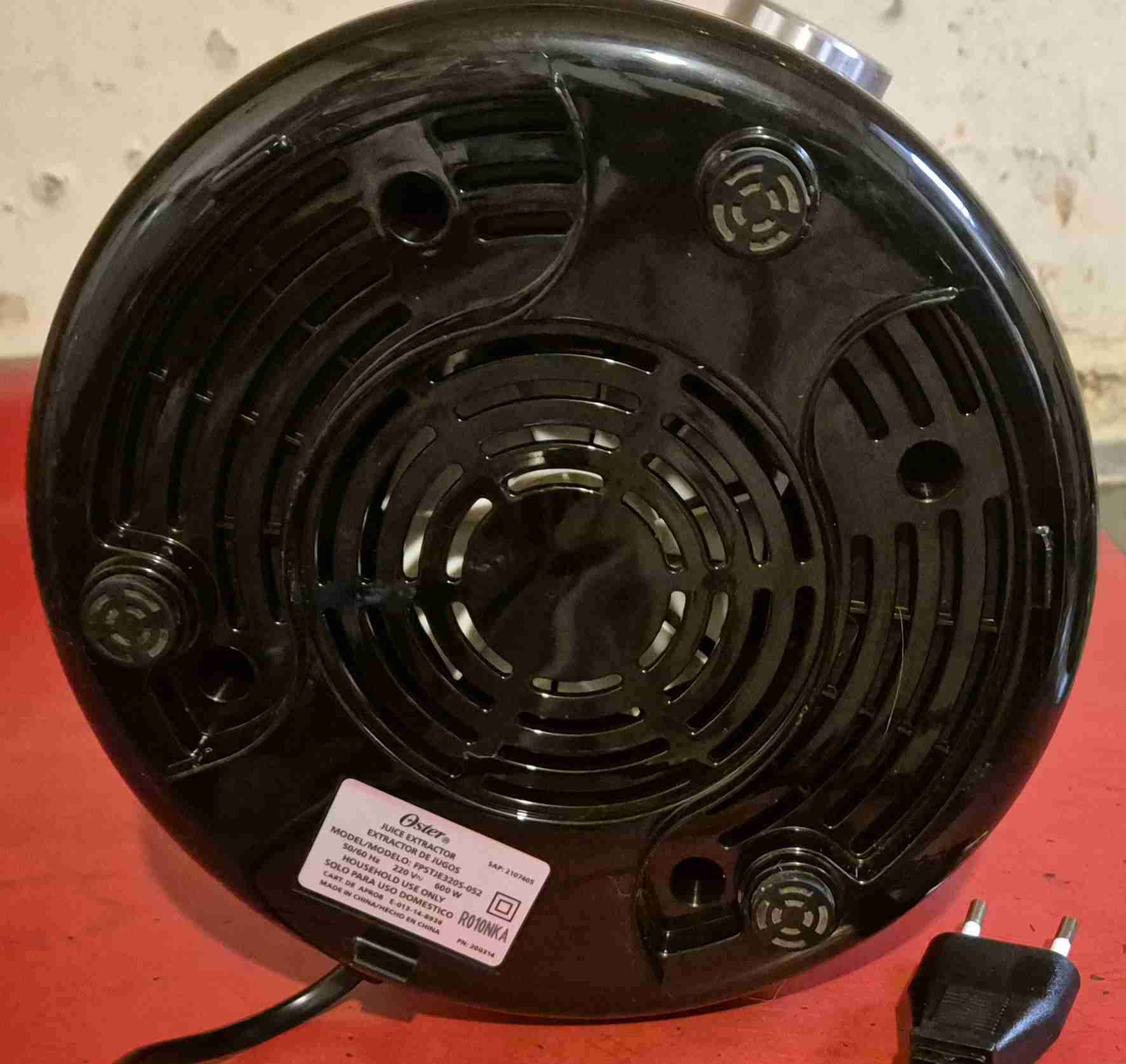 Extractor de jugos Oster - miniatura 4