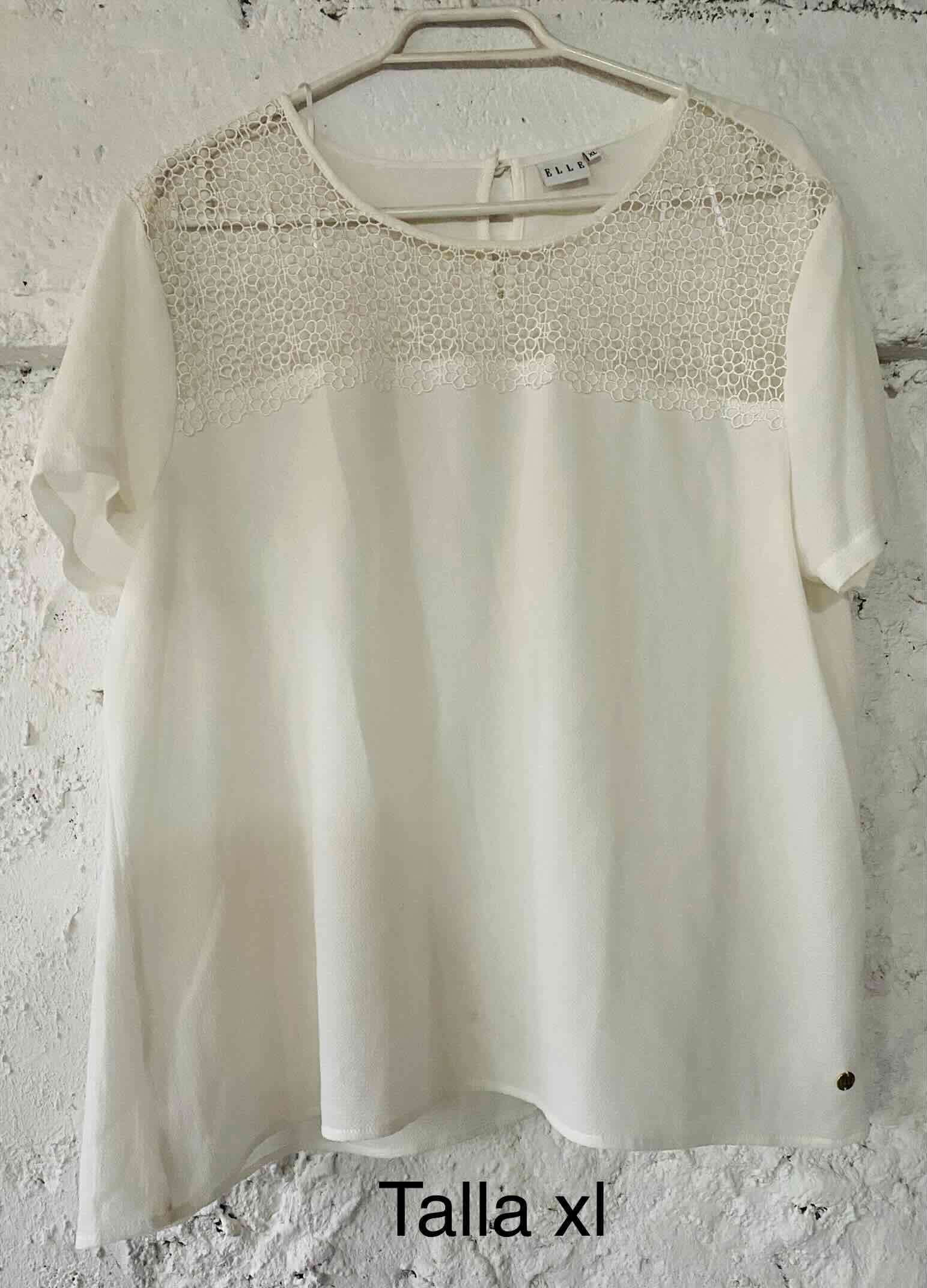 Blusa blanca con encaje talla XL