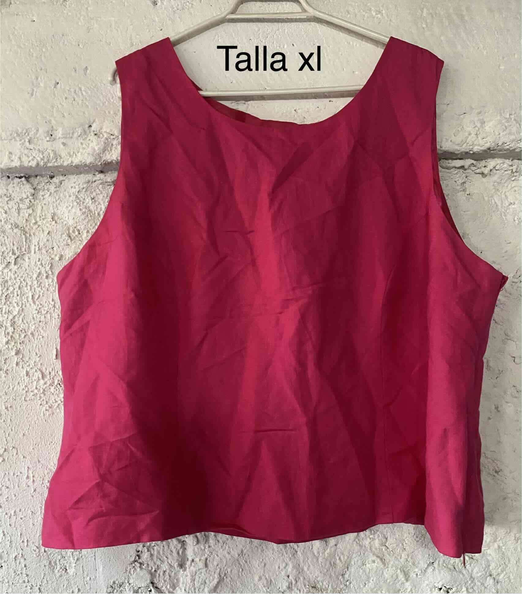 Polera sin mangas fucsia
