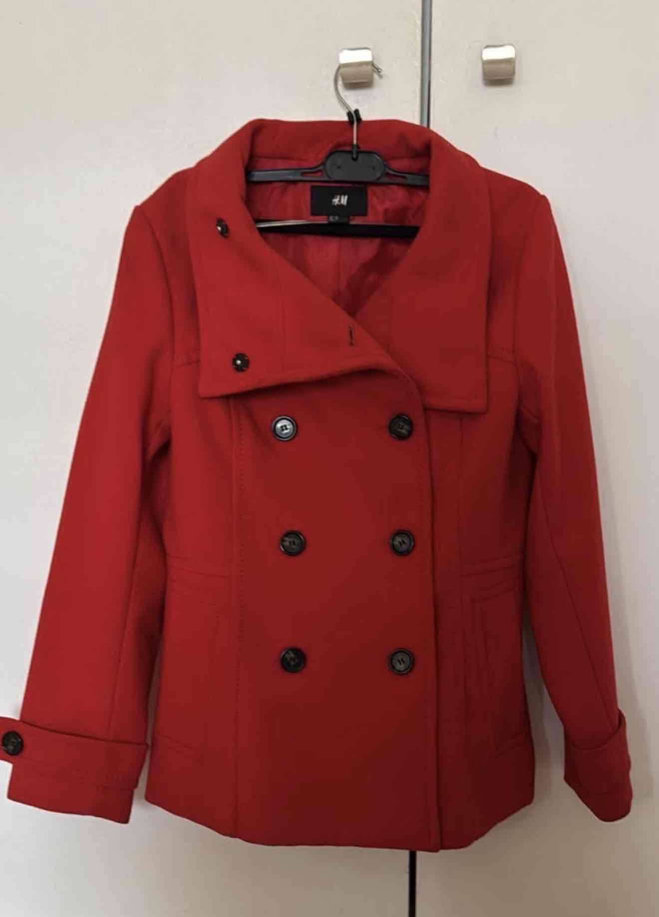 Abrigo rojo mujer H&M