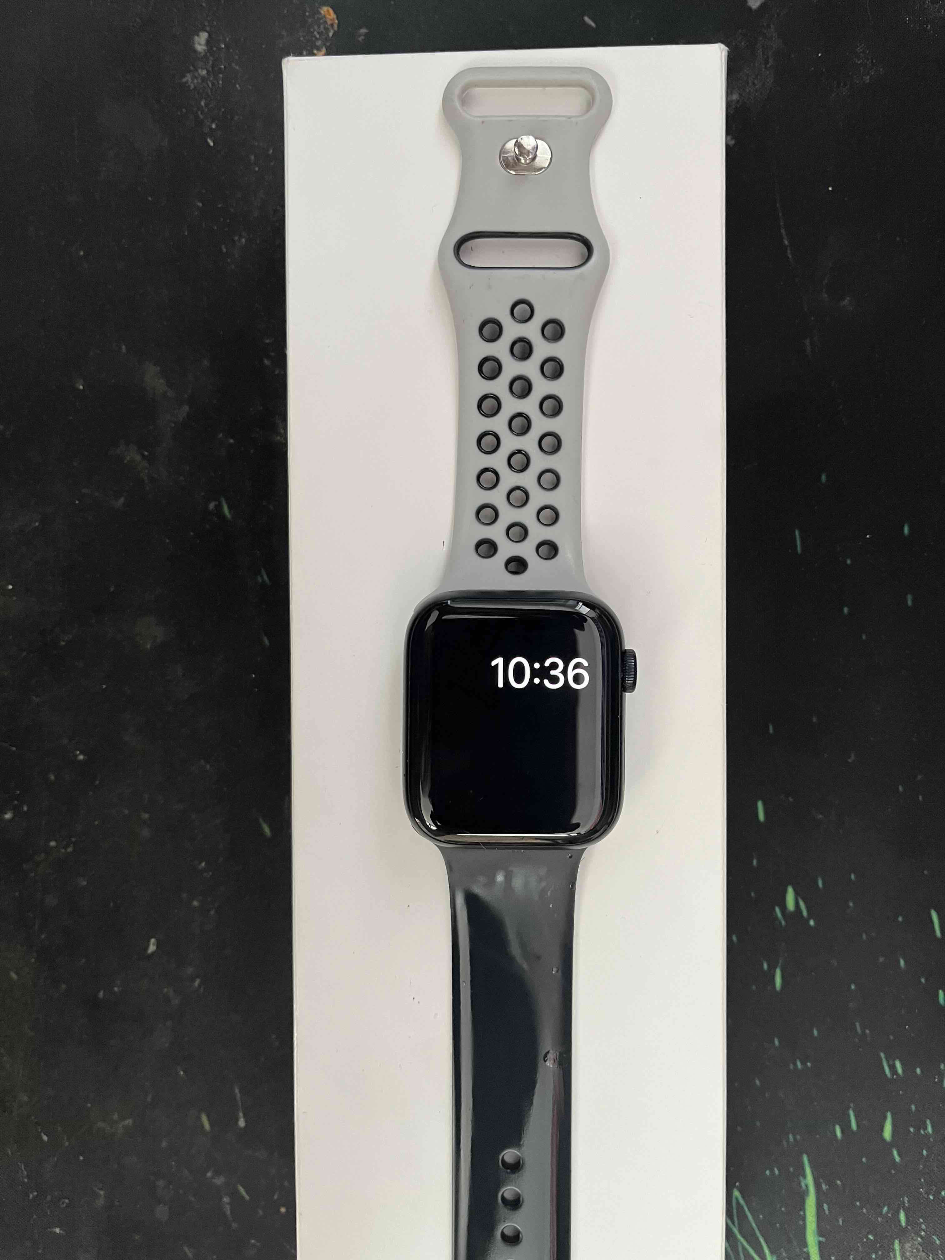 Apple Watch SE 2 generación, 44 mm - miniatura 3