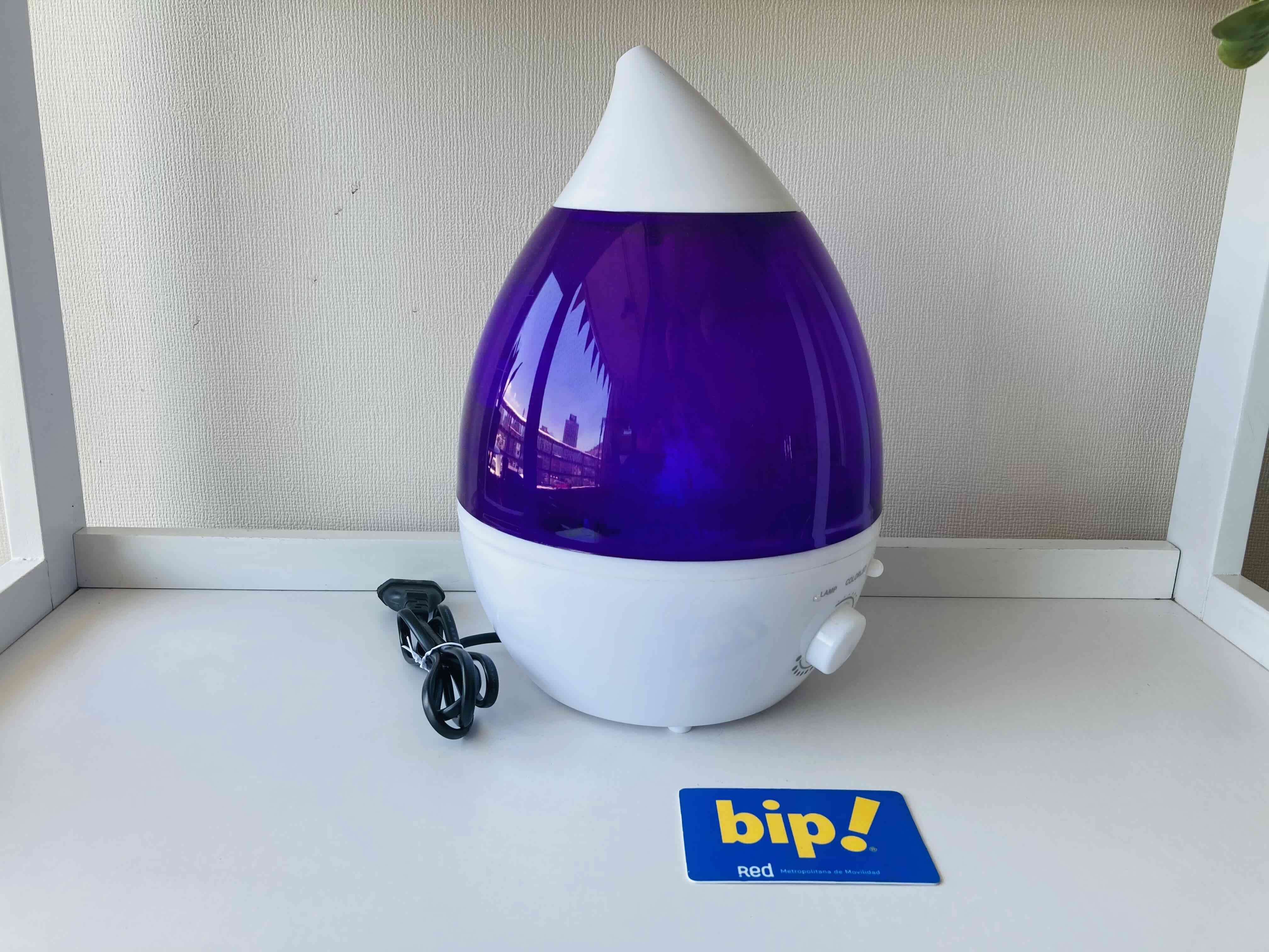 Humidificador de diseño moderno morado