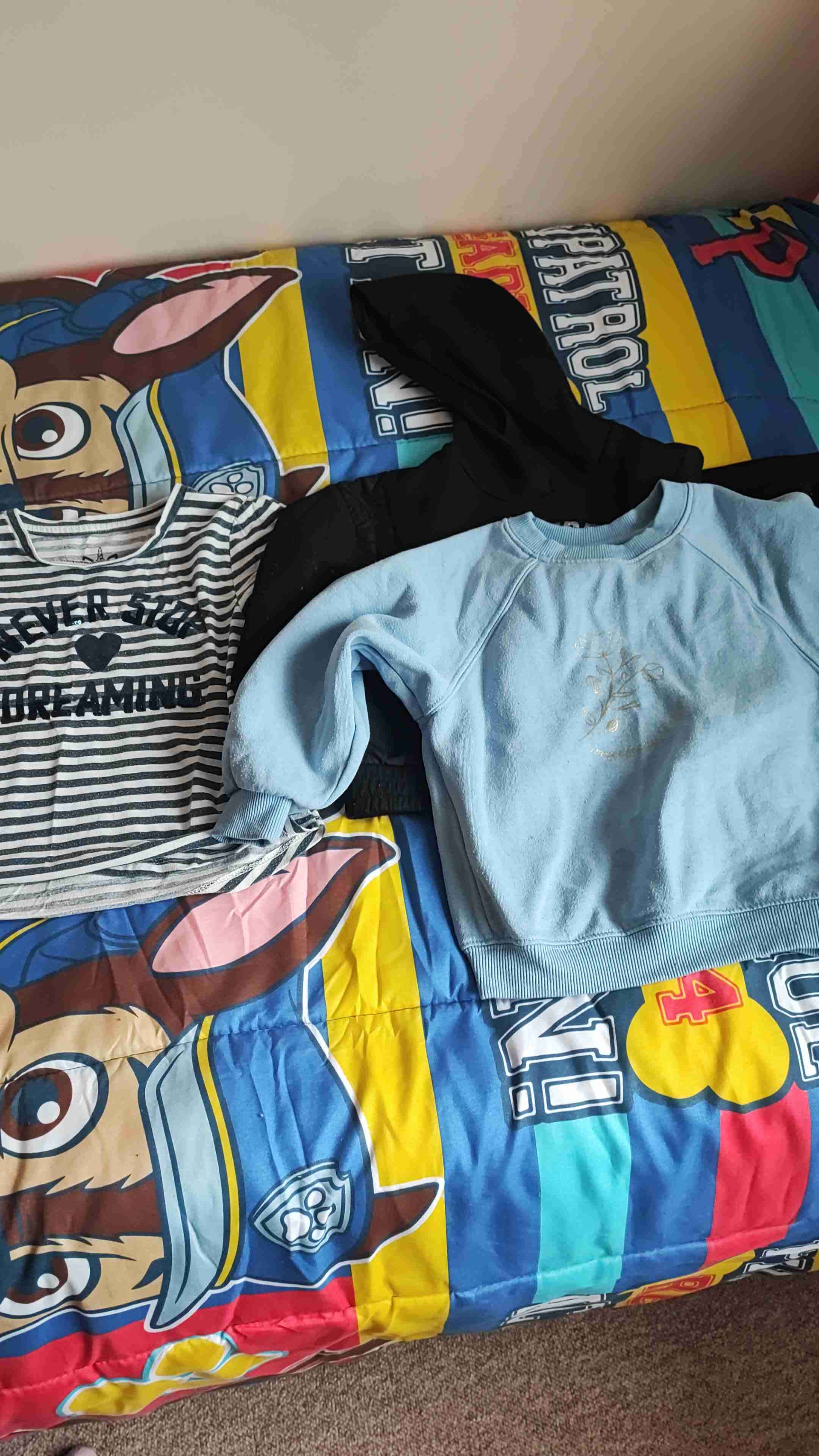 Pack de ropa  infantiles y mujer - miniatura 4