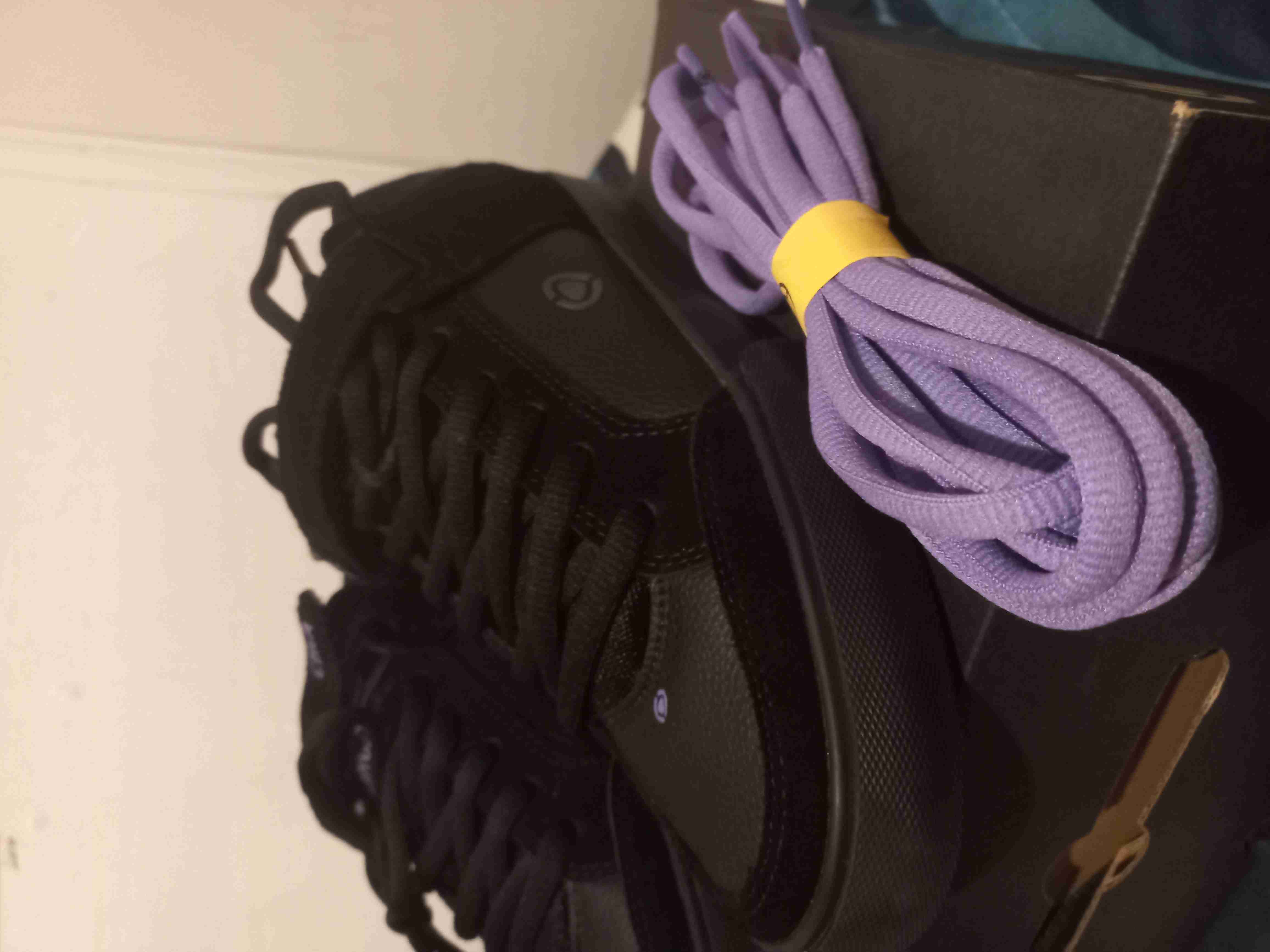 Zapatillas negras circa - miniatura 2