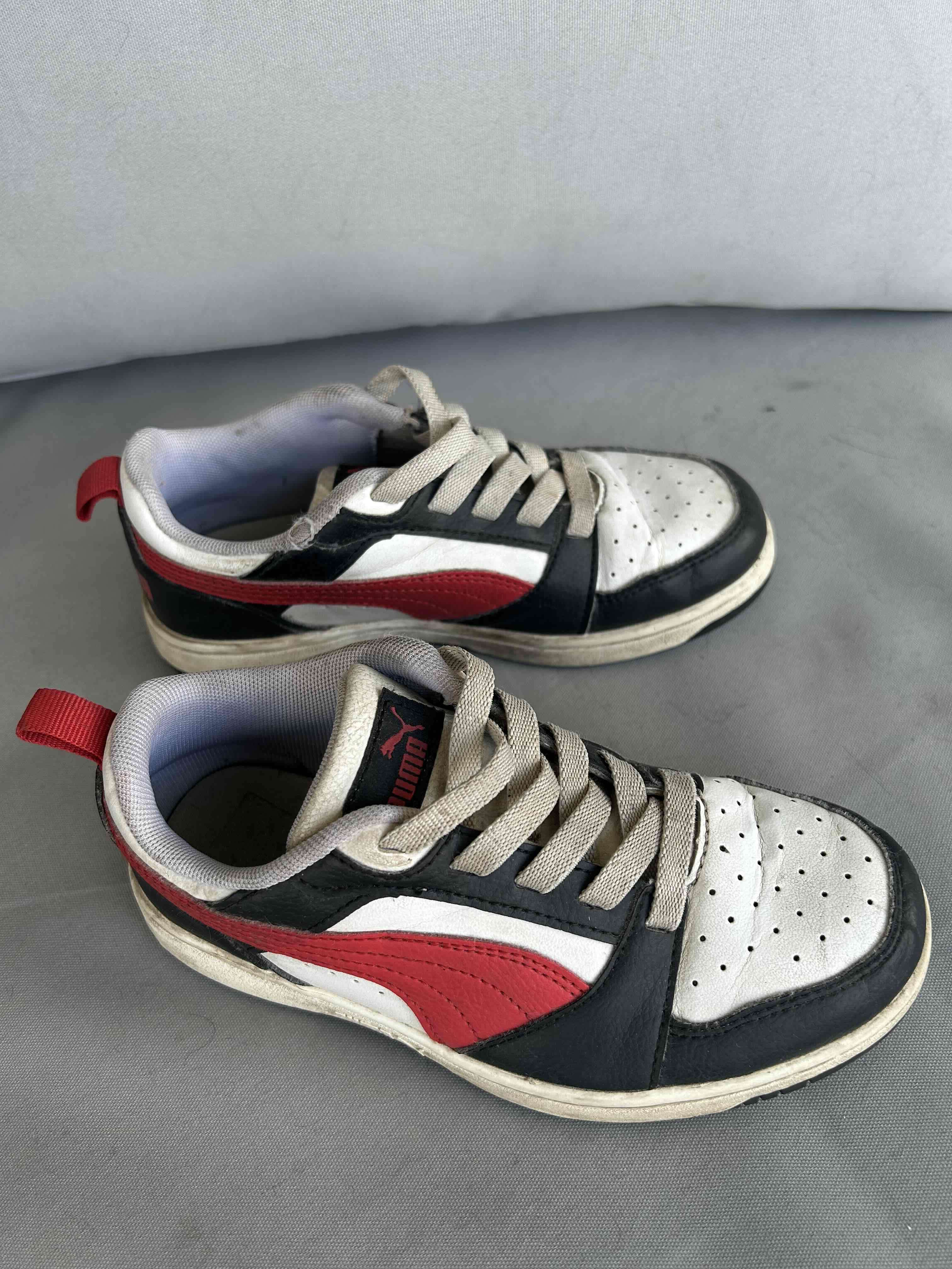 Zapatillas deportivas blanco y negro - miniatura 2