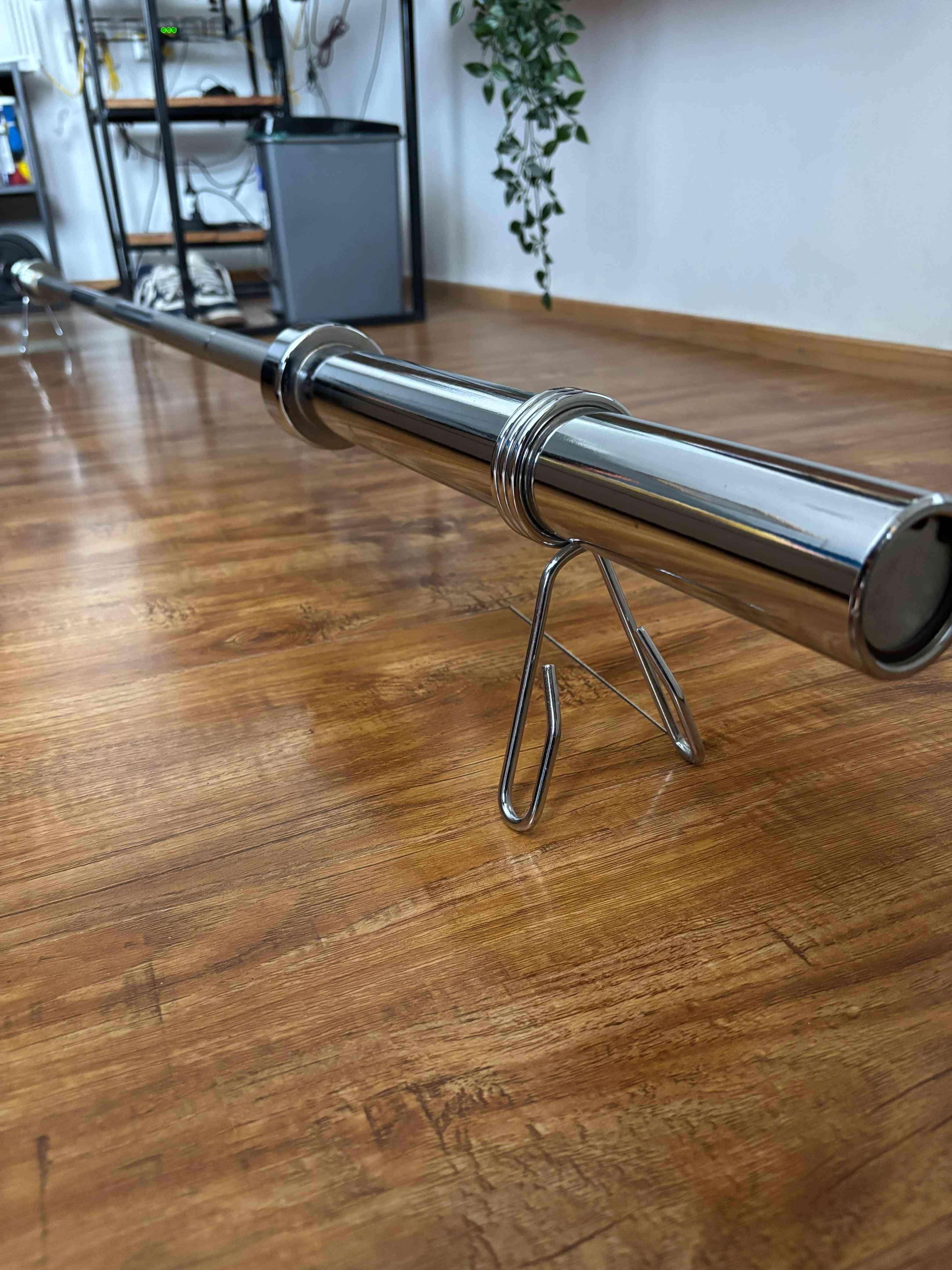 Barra olímpica de pesas - miniatura 3