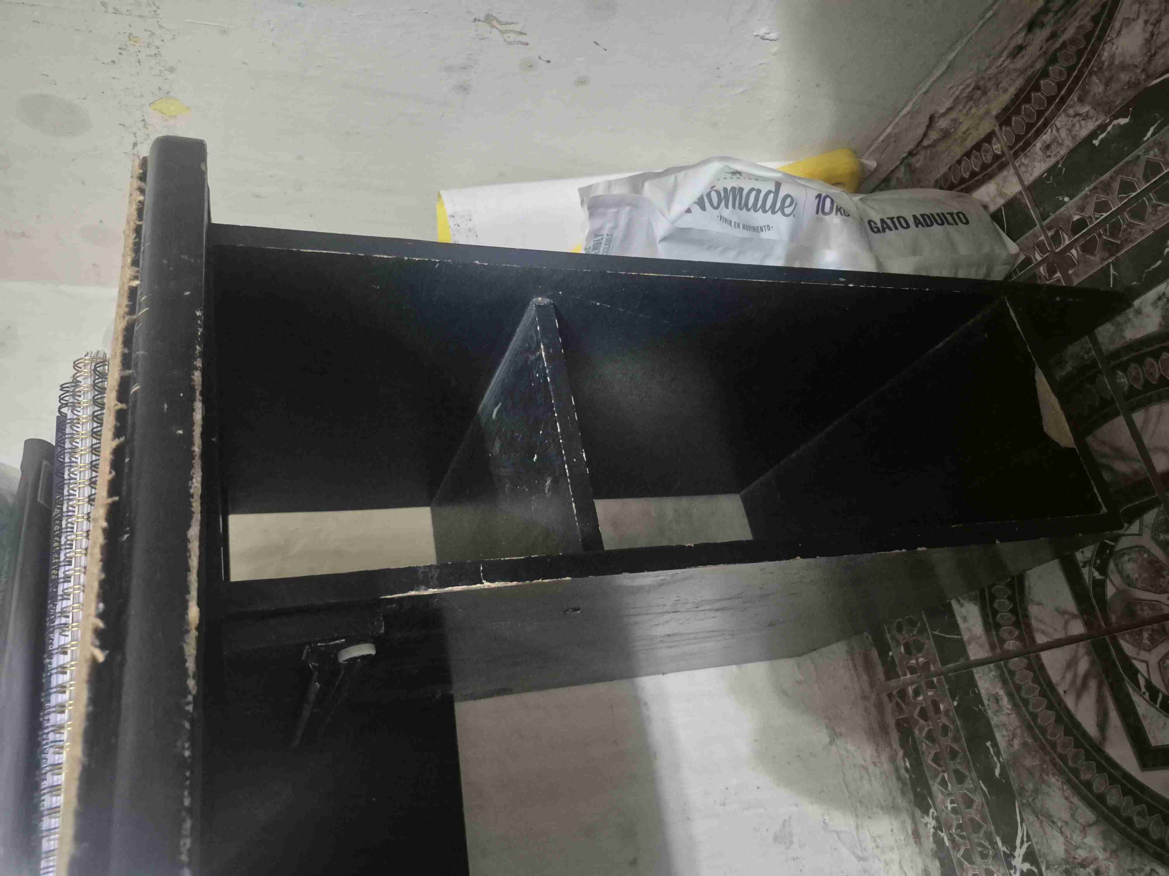 Escritorio con cajonera lateral - miniatura 3