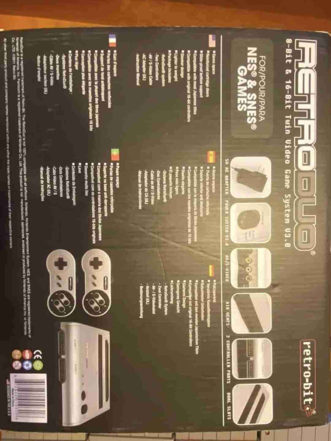 Consola retro Famibundo con controles - miniatura 3