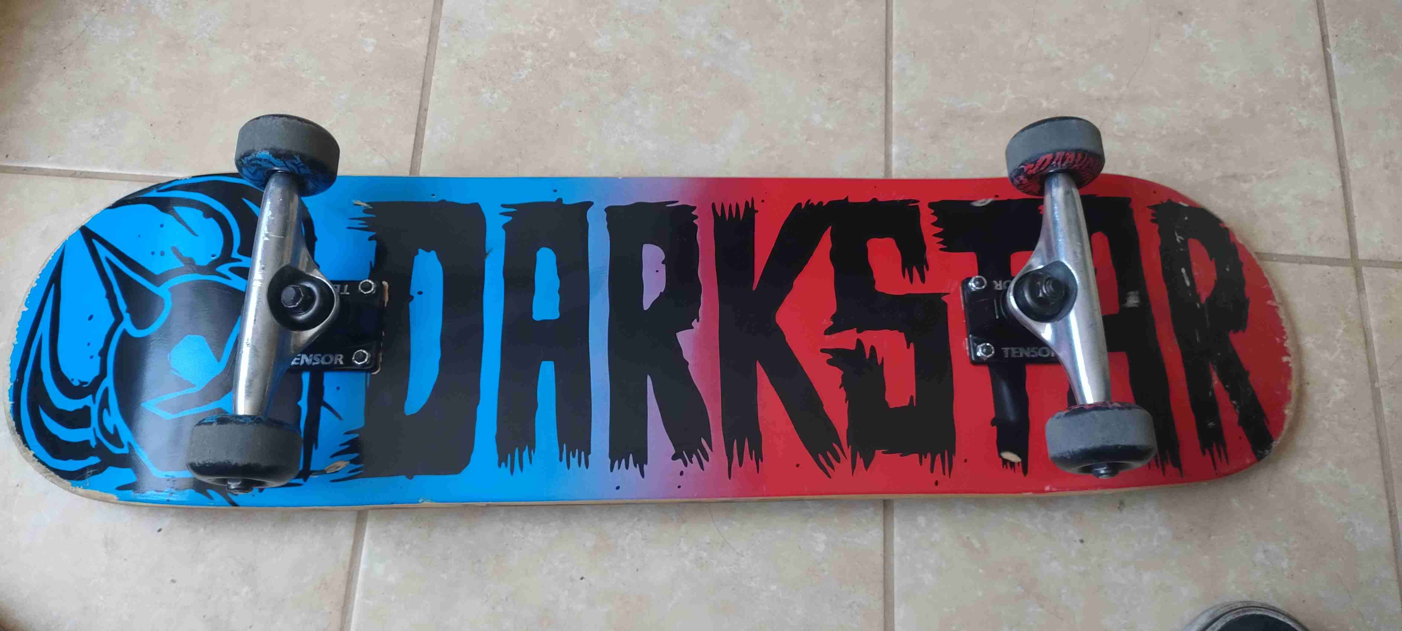 Skateboard profesional azul y rojo - miniatura 2