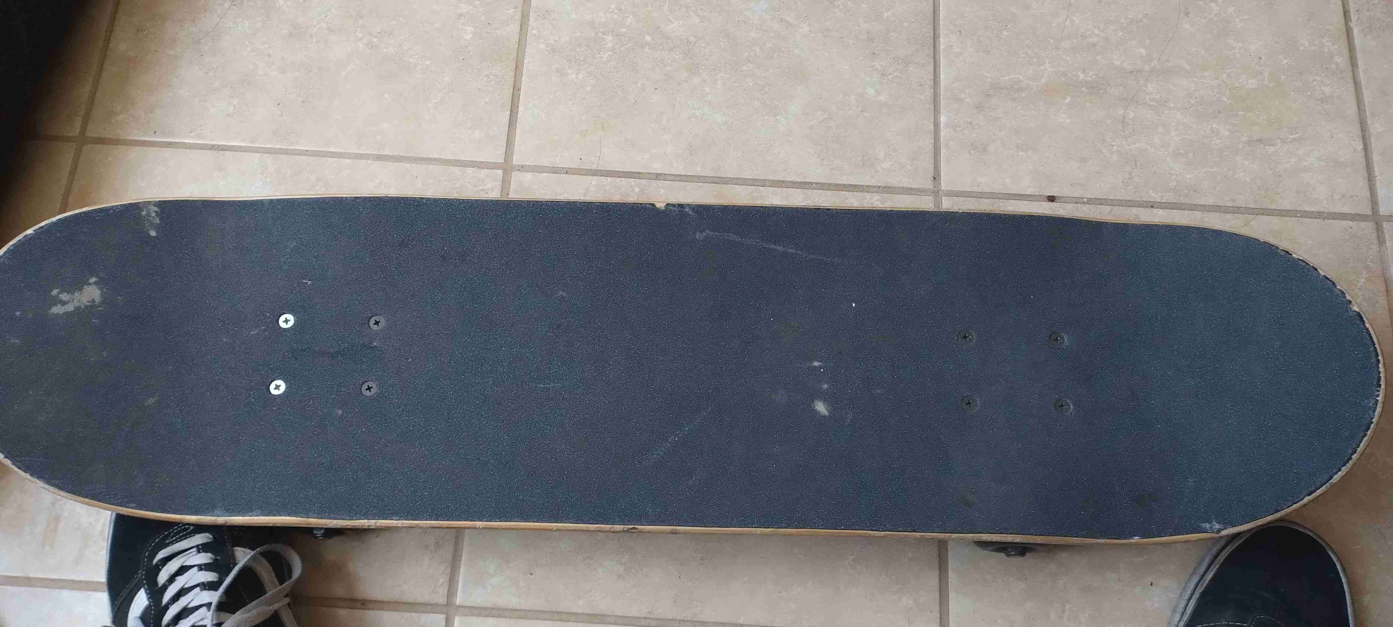 Skateboard profesional azul y rojo - miniatura 3