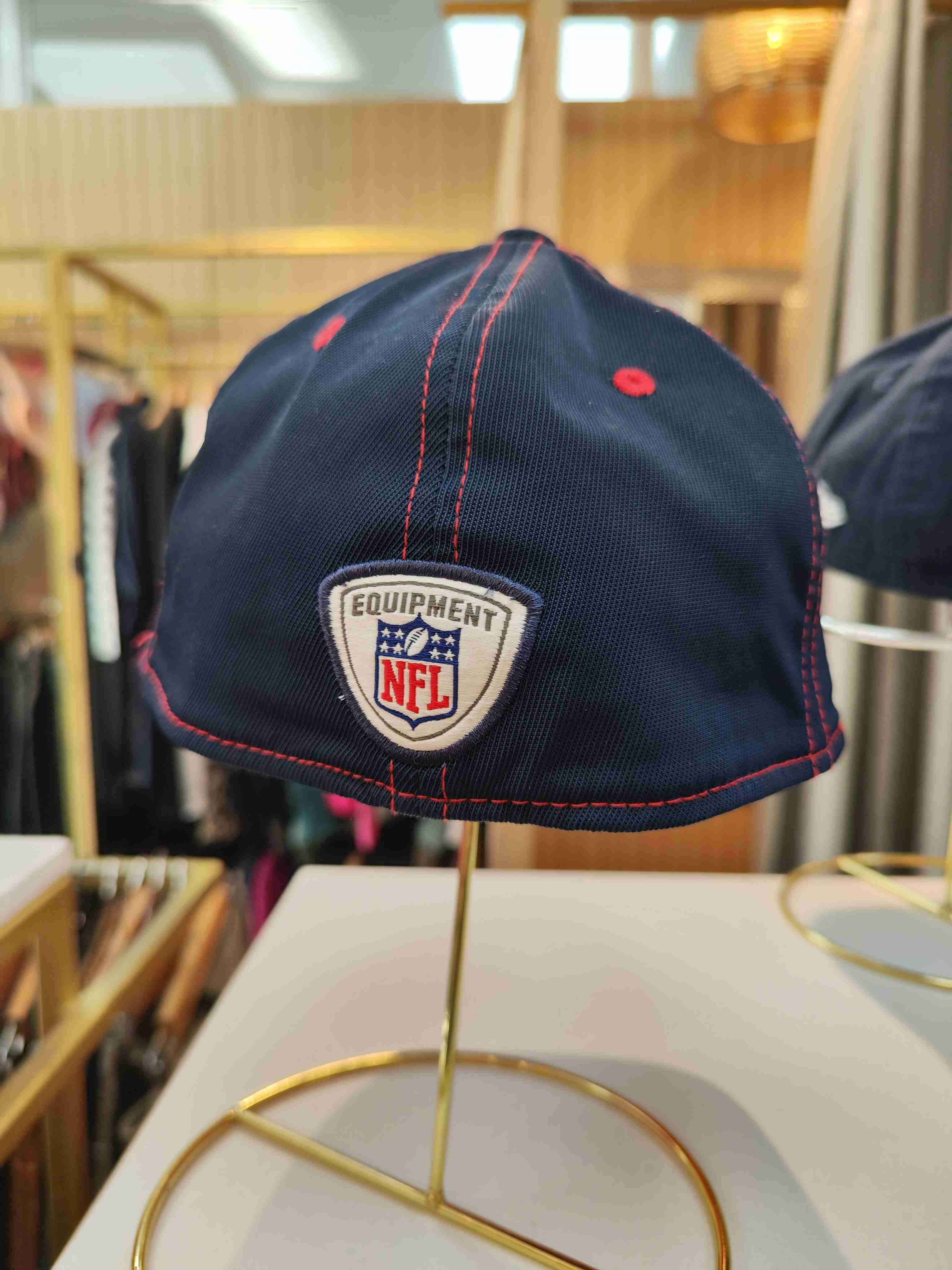 Gorra deportiva azul y roja - miniatura 3