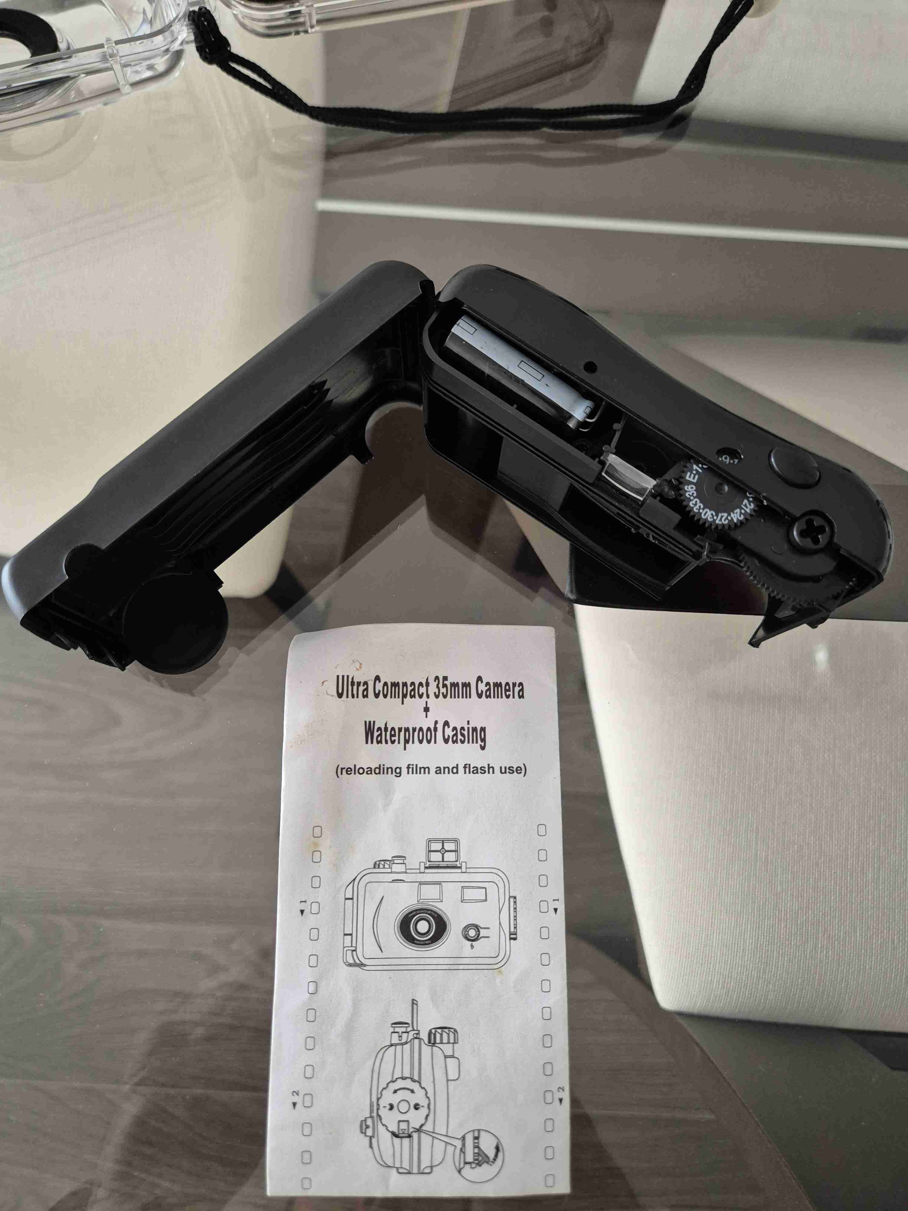 Cámara 35mm con carcasa impermeable - miniatura 2