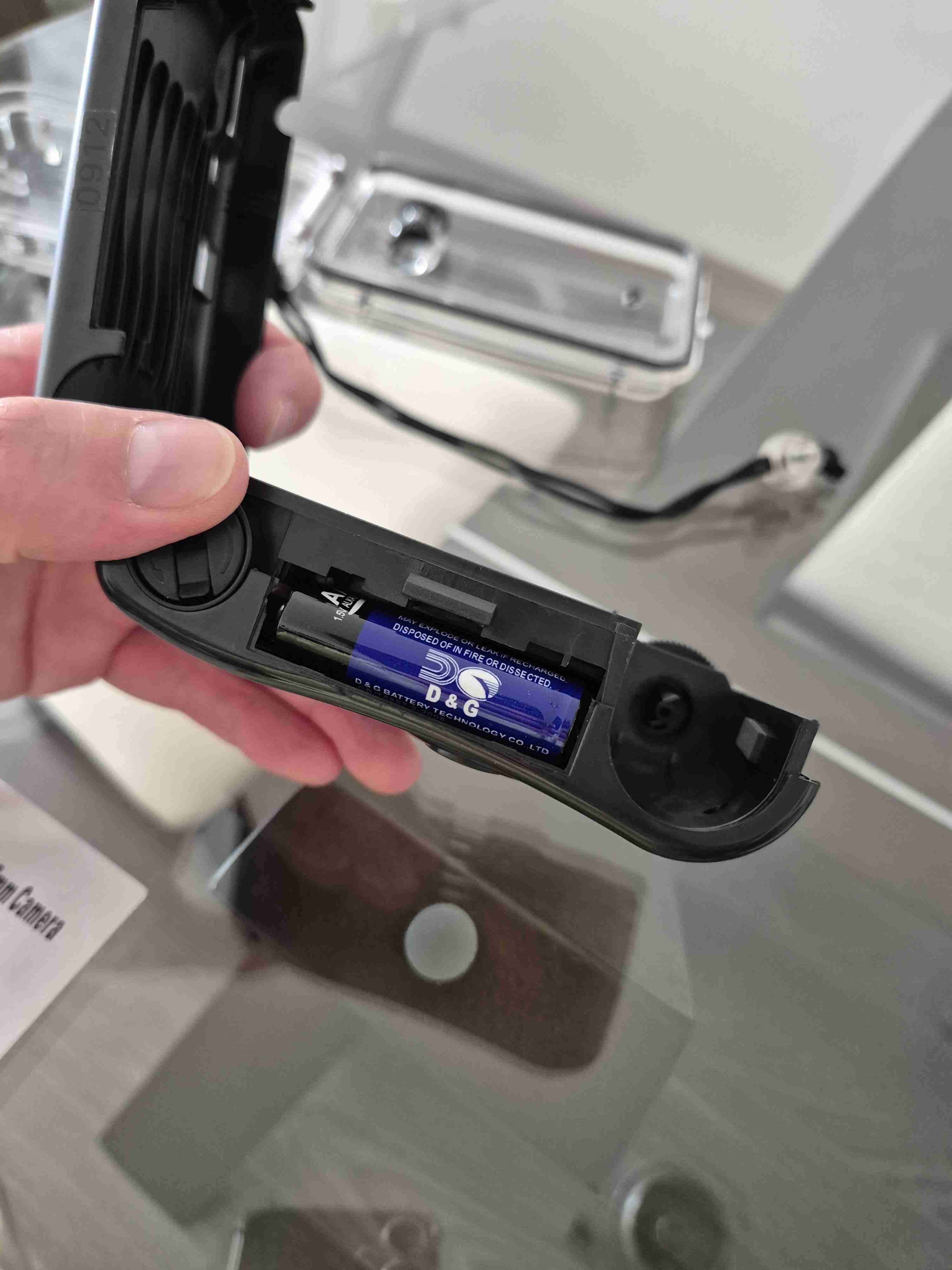 Cámara 35mm con carcasa impermeable - miniatura 3