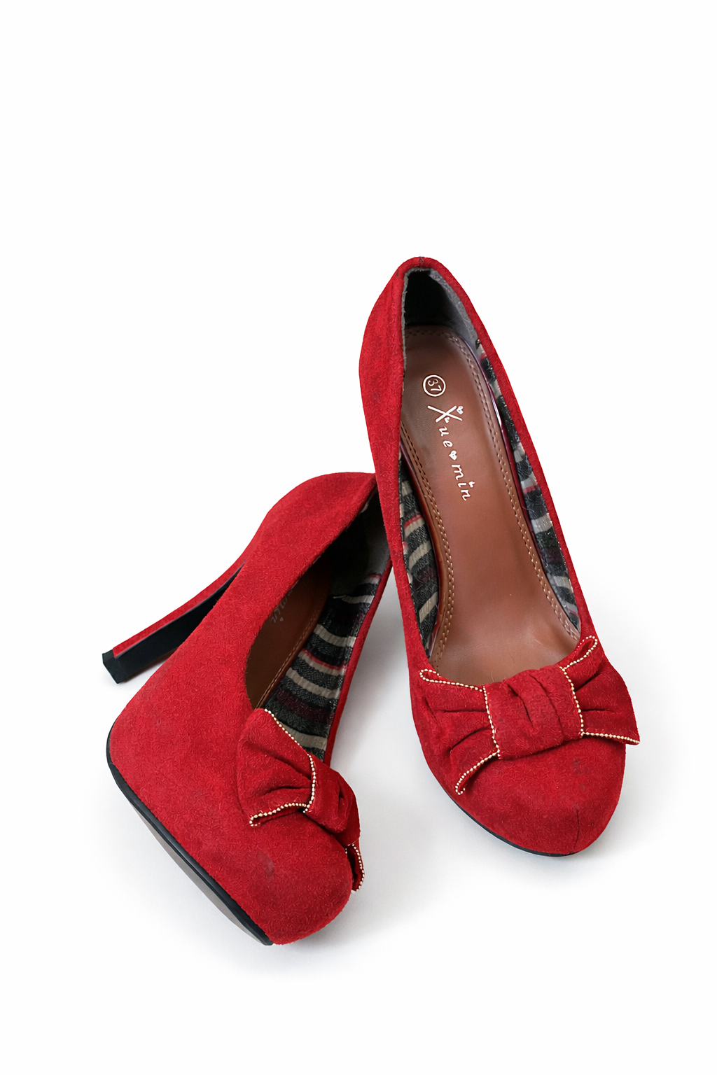 Zapatos rojos de tacón alto - miniatura 2