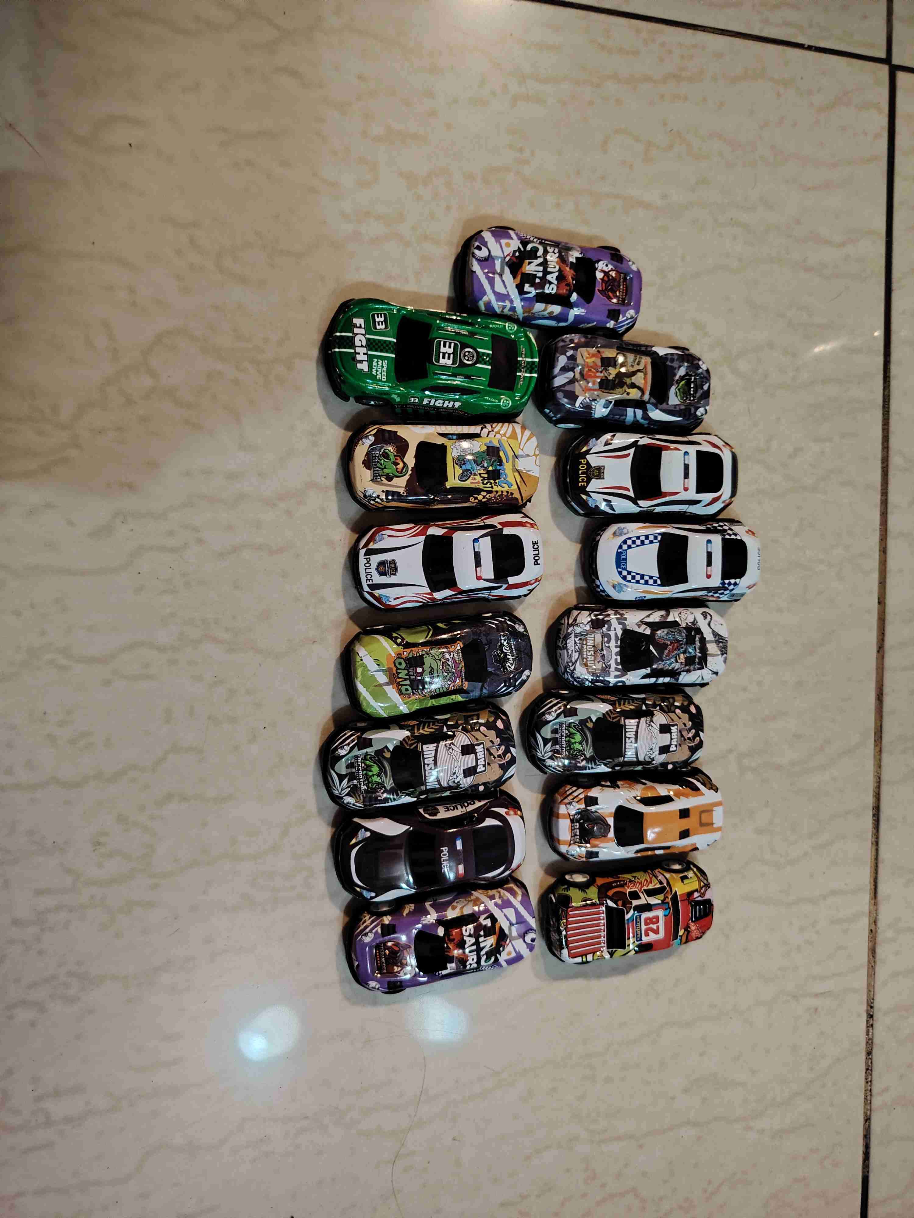 Lote de autos y juguetes para niños - miniatura 2