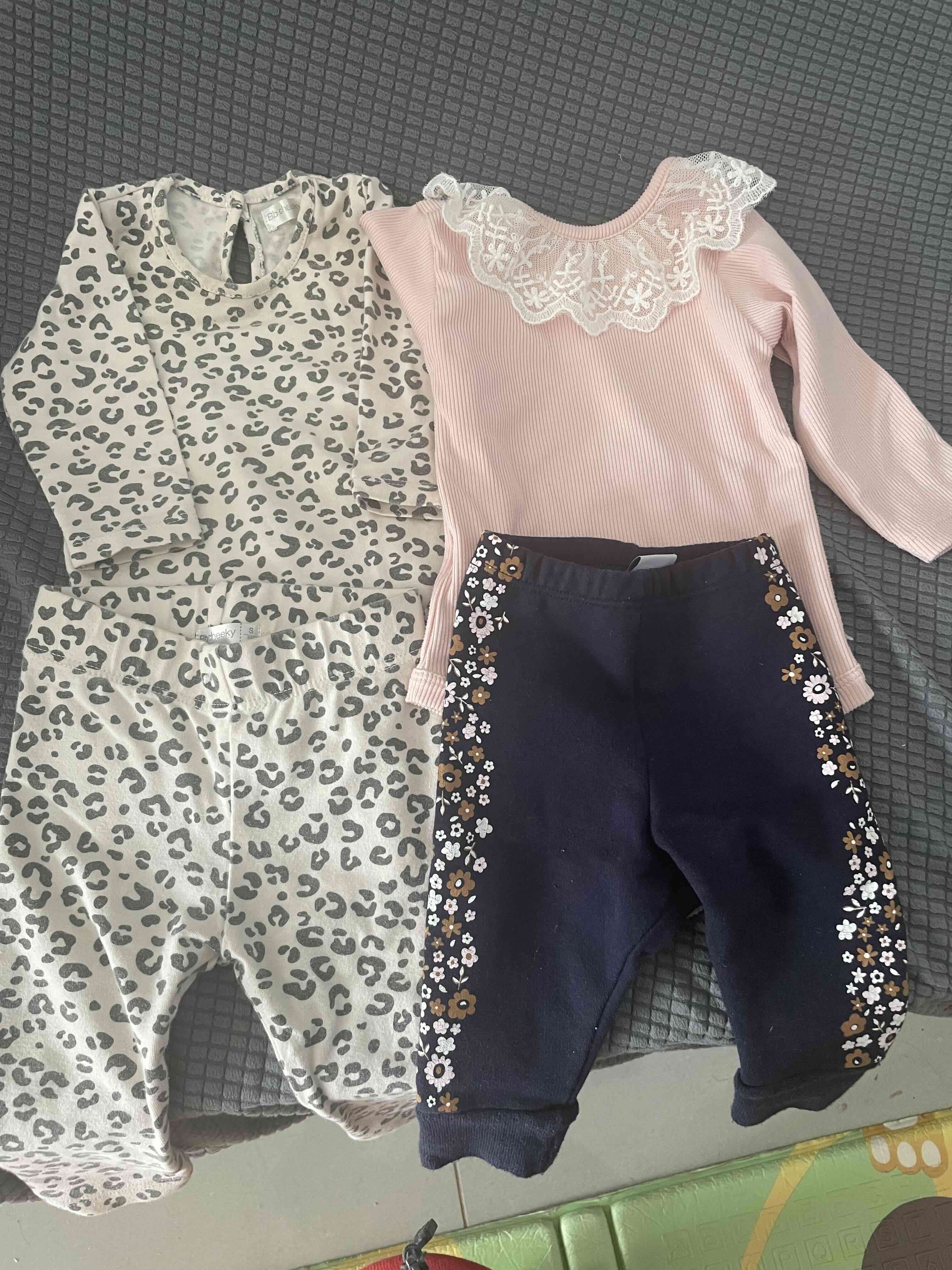 Conjunto de ropa para bebé