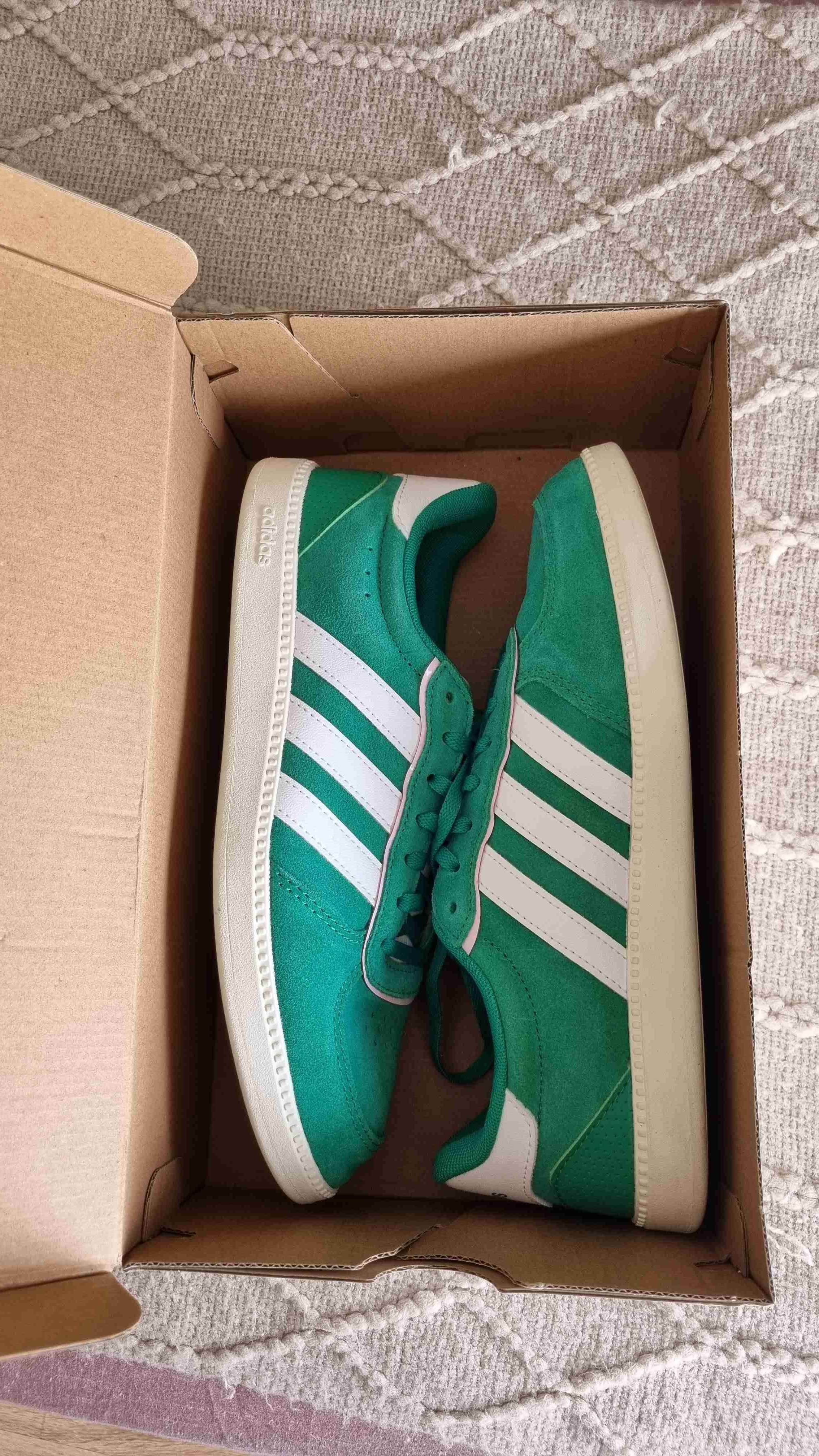 Zapatillas ADIDAS verdes deportivas