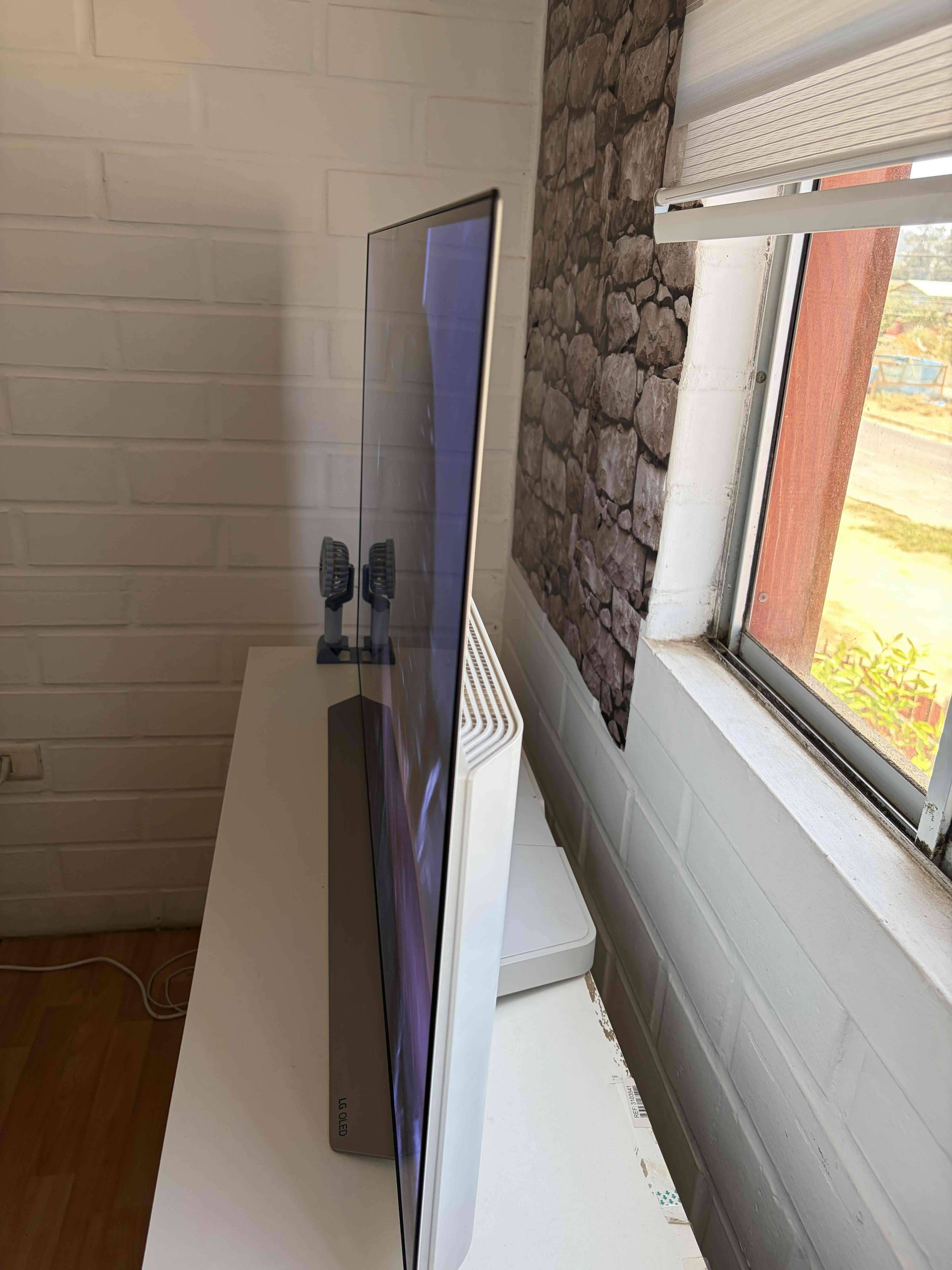 Televisor LG OLED 48 pulgadas - miniatura 4