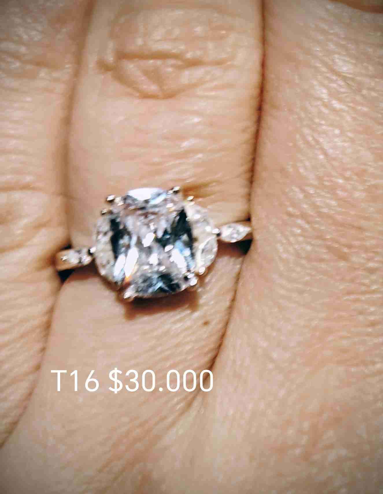 Anillo de plata con brillante - miniatura 3