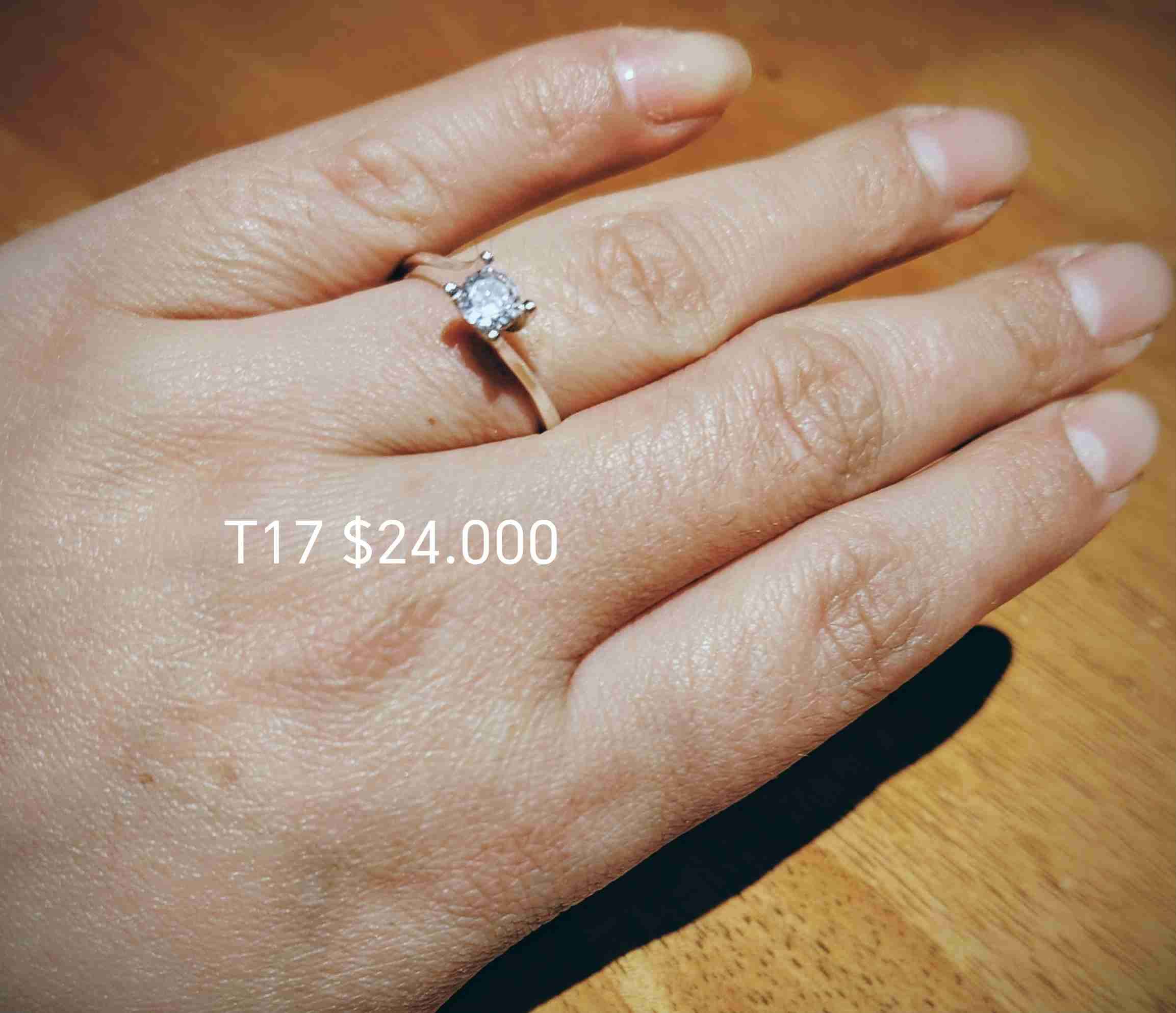 Anillo de plata con brillante - miniatura 4