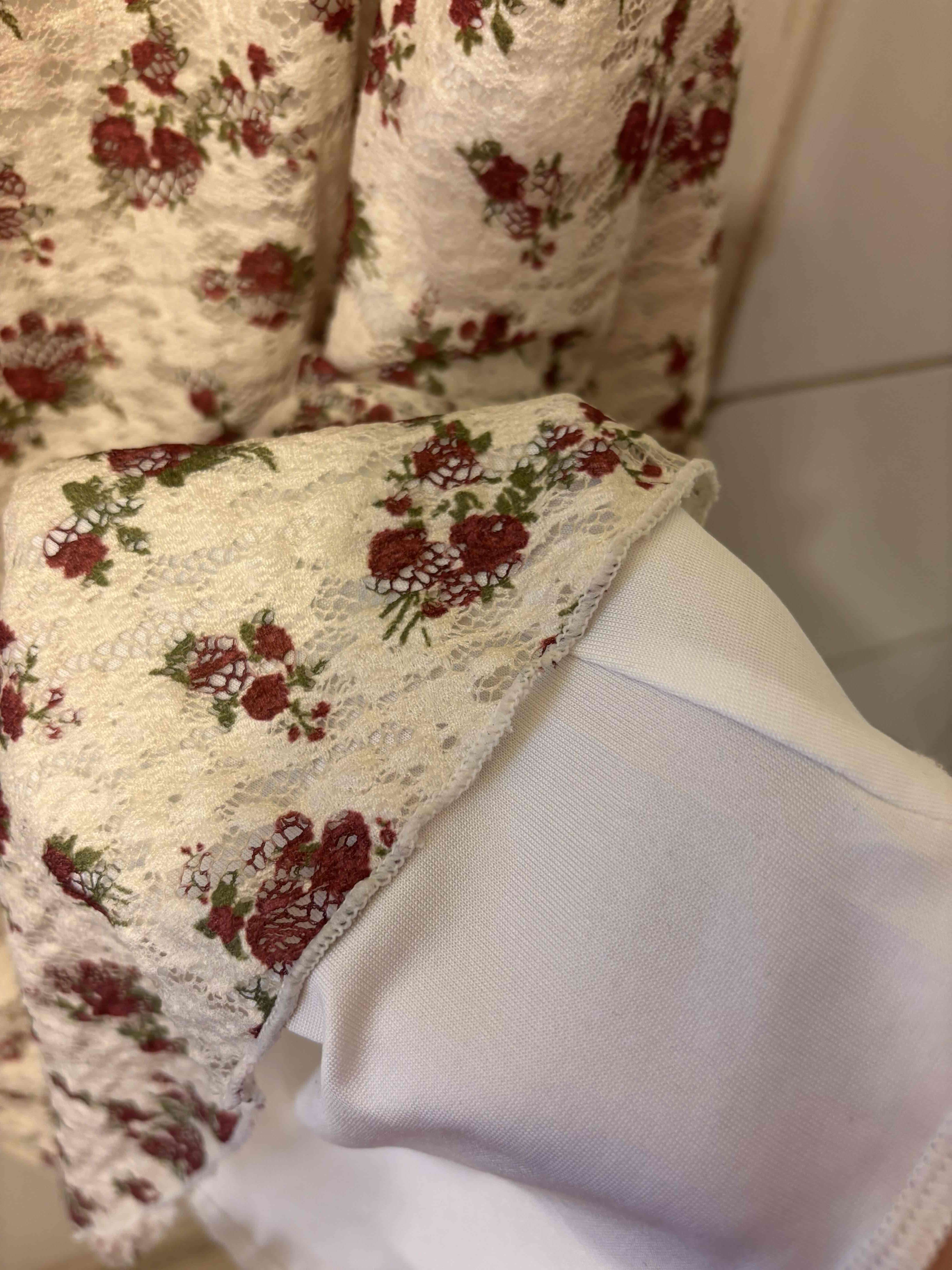 Vestido florido de tirantes - miniatura 2