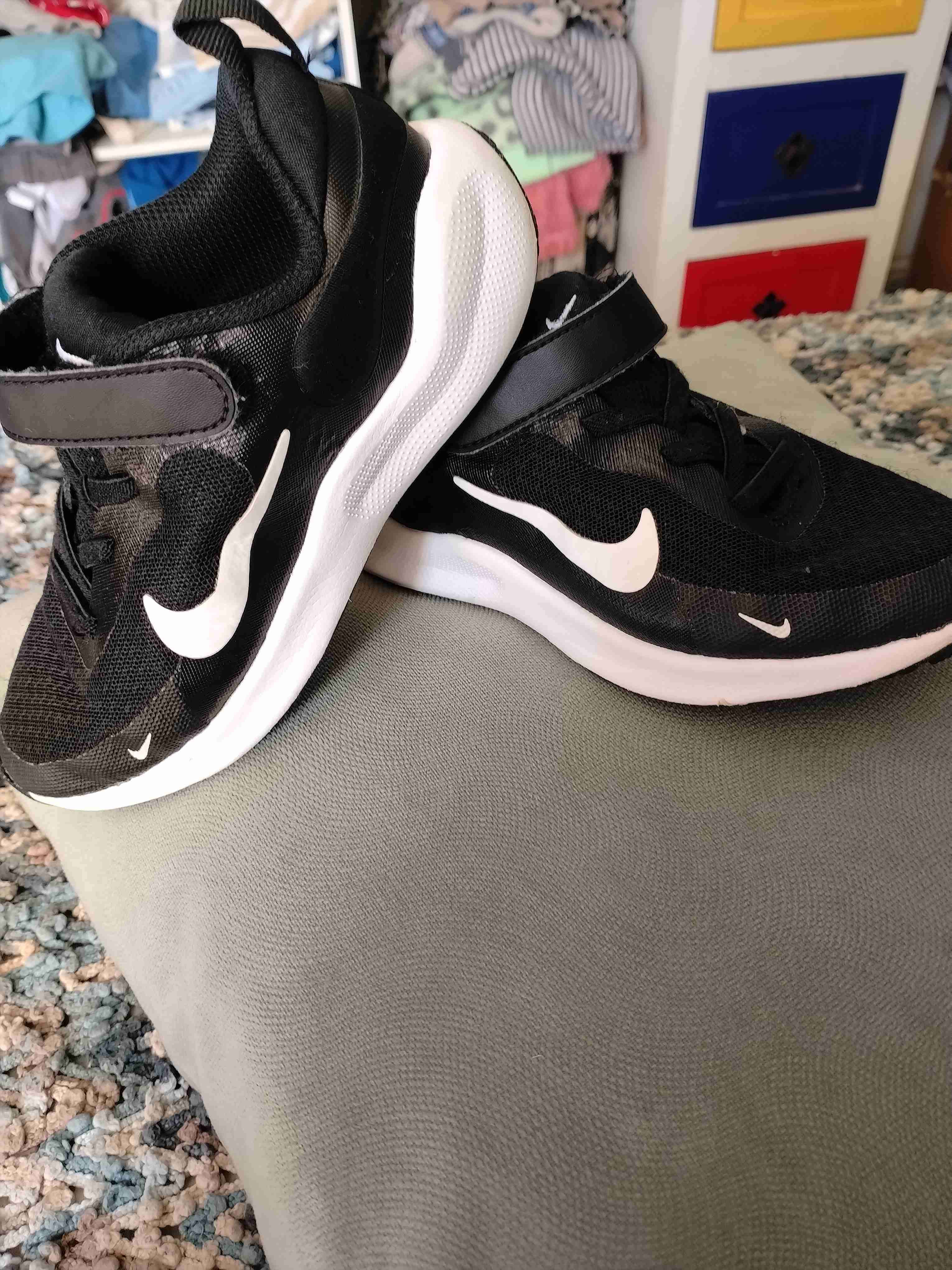 Zapatillas deportivas negras Nike - miniatura 3