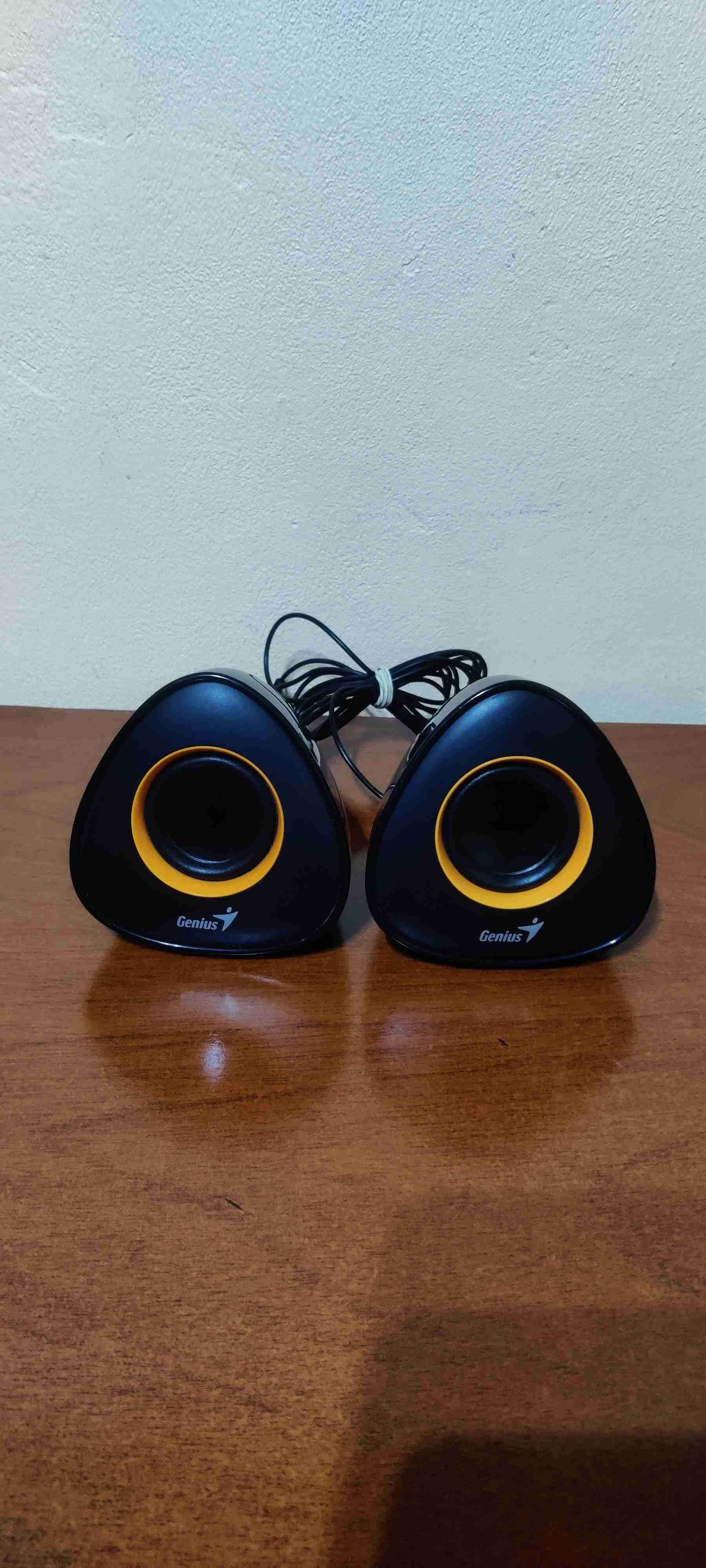 Parlantes Genius activos stereo - miniatura 2
