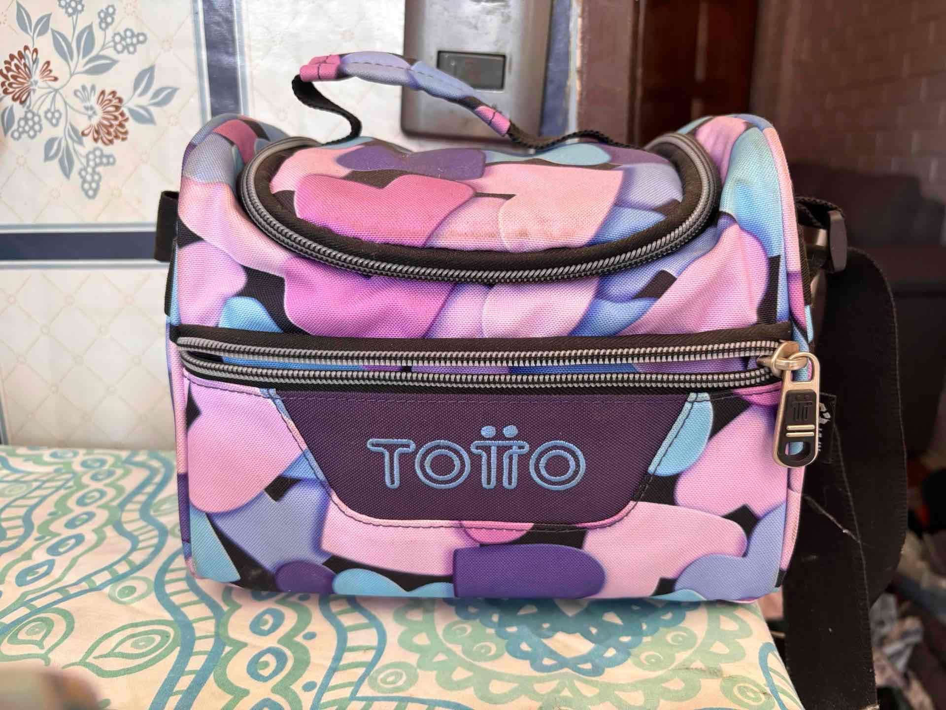 Lonchera Totto colores pastel