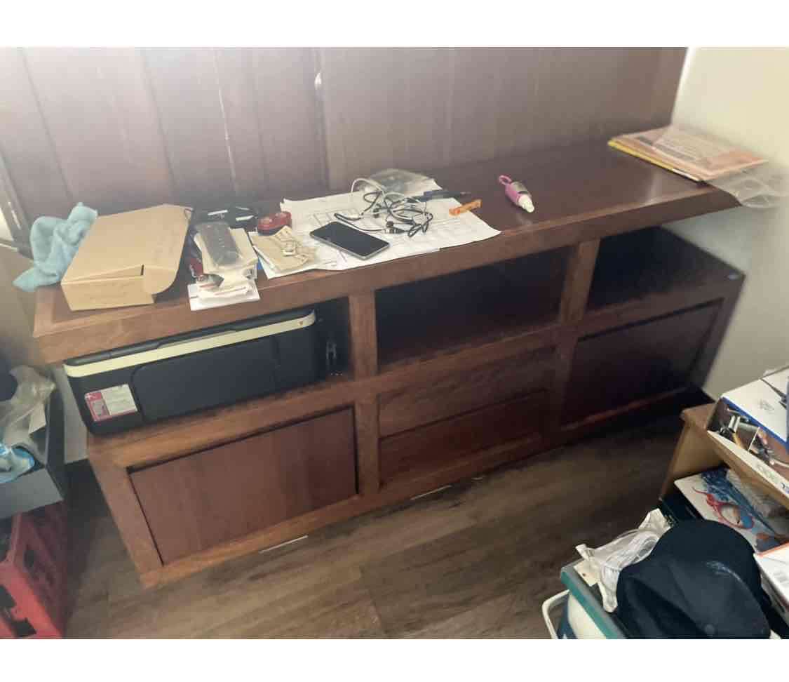 Escritorio de madera con compartimentos - miniatura 5