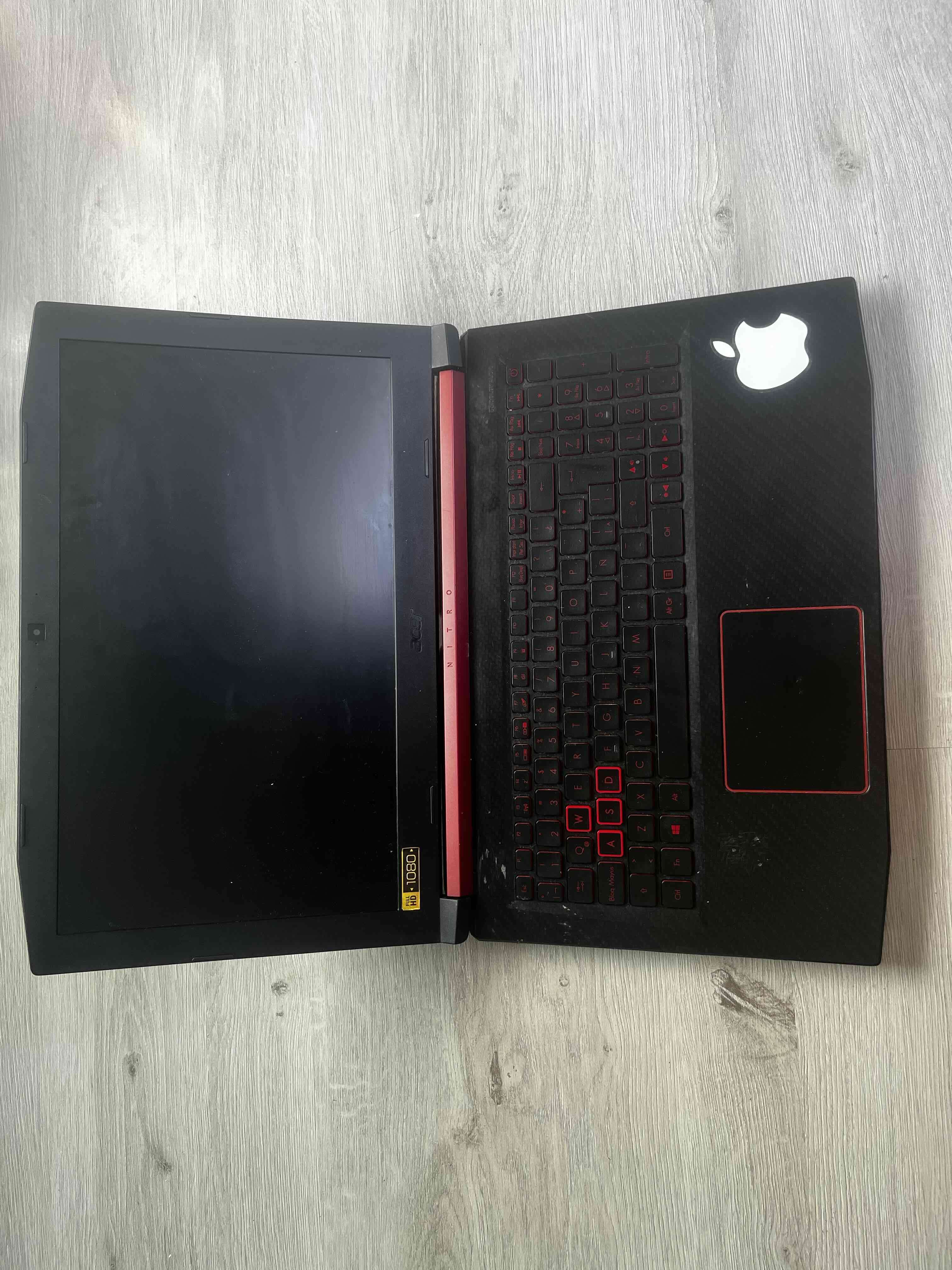 Se vende o permuta Laptop Acer Nitro 5 - miniatura 3