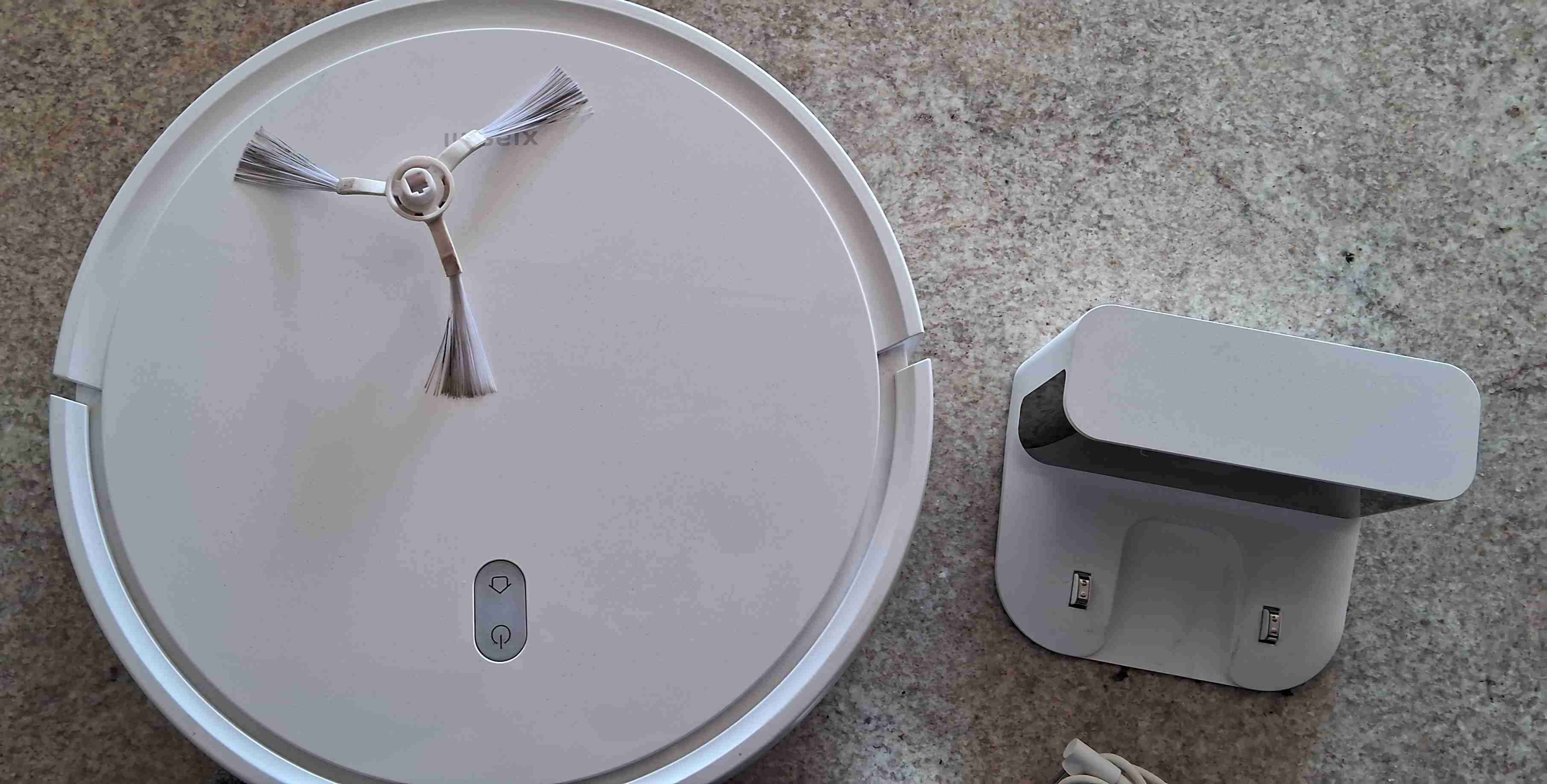 Robot aspiradora inteligente blanco - miniatura 2