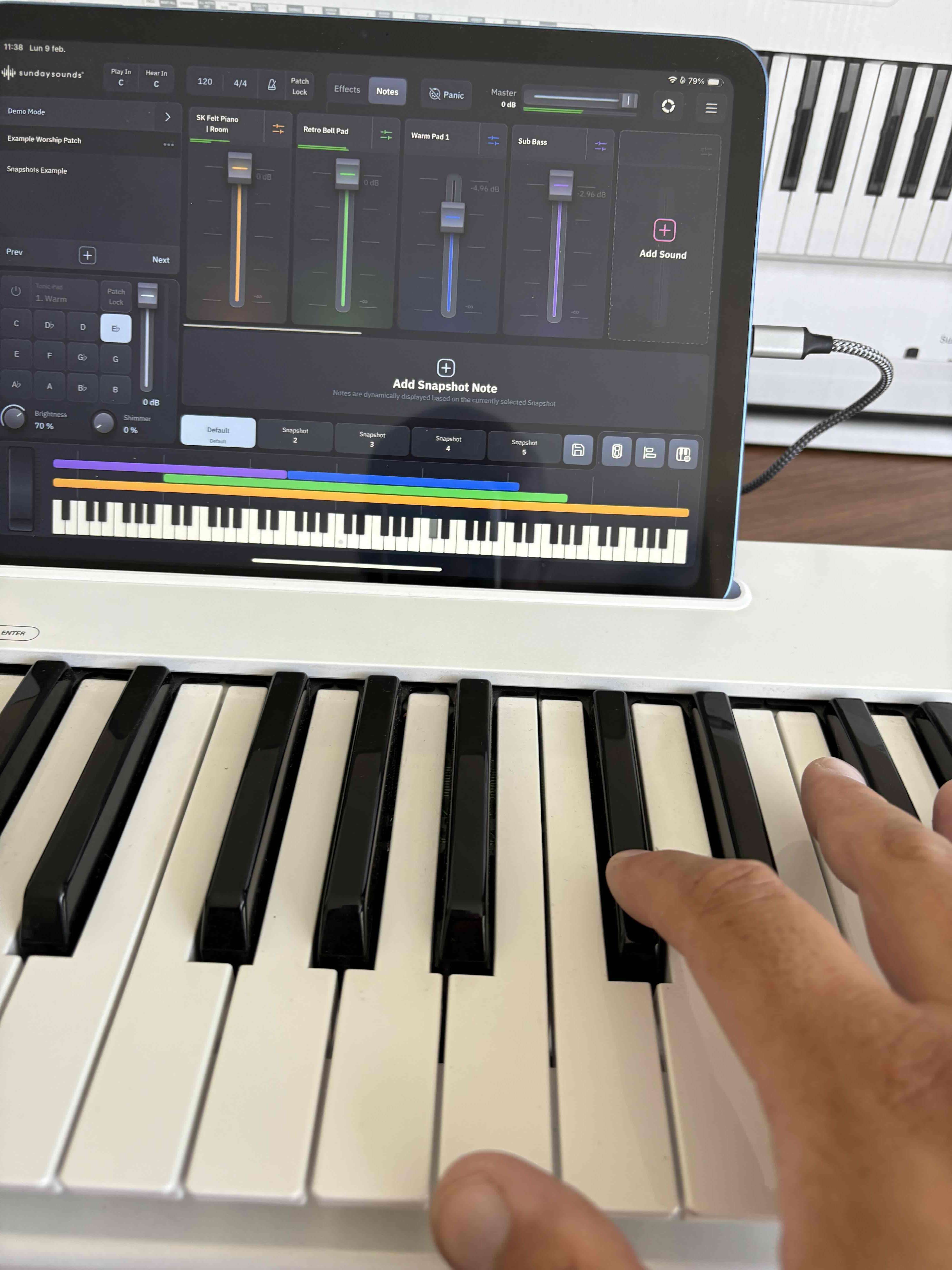 Teclado MIDI Samson Carbon 61 - miniatura 2