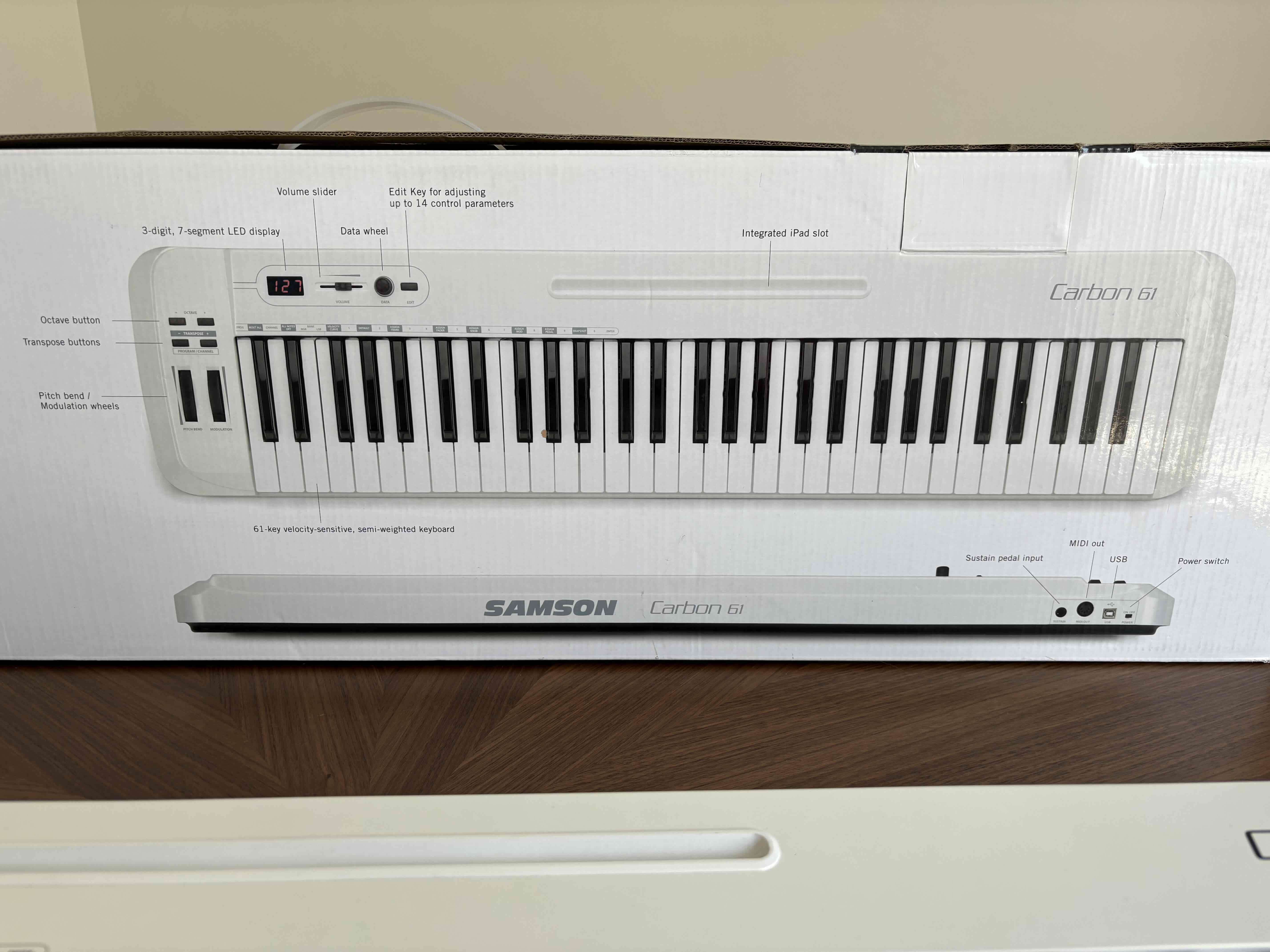 Teclado MIDI Samson Carbon 61 - miniatura 3
