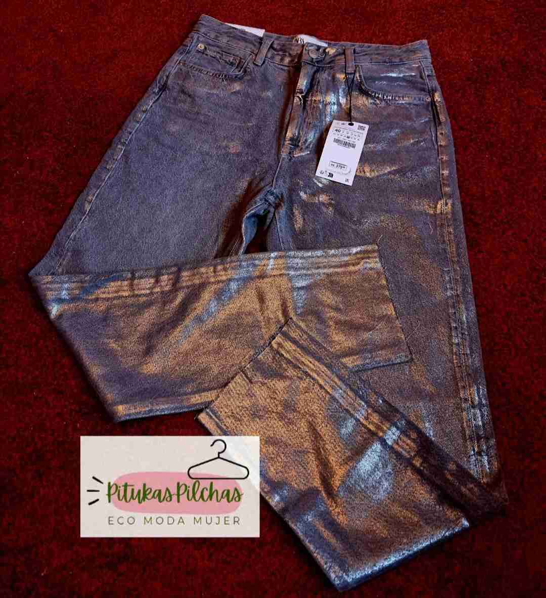 Jeans metalizados marca Zara