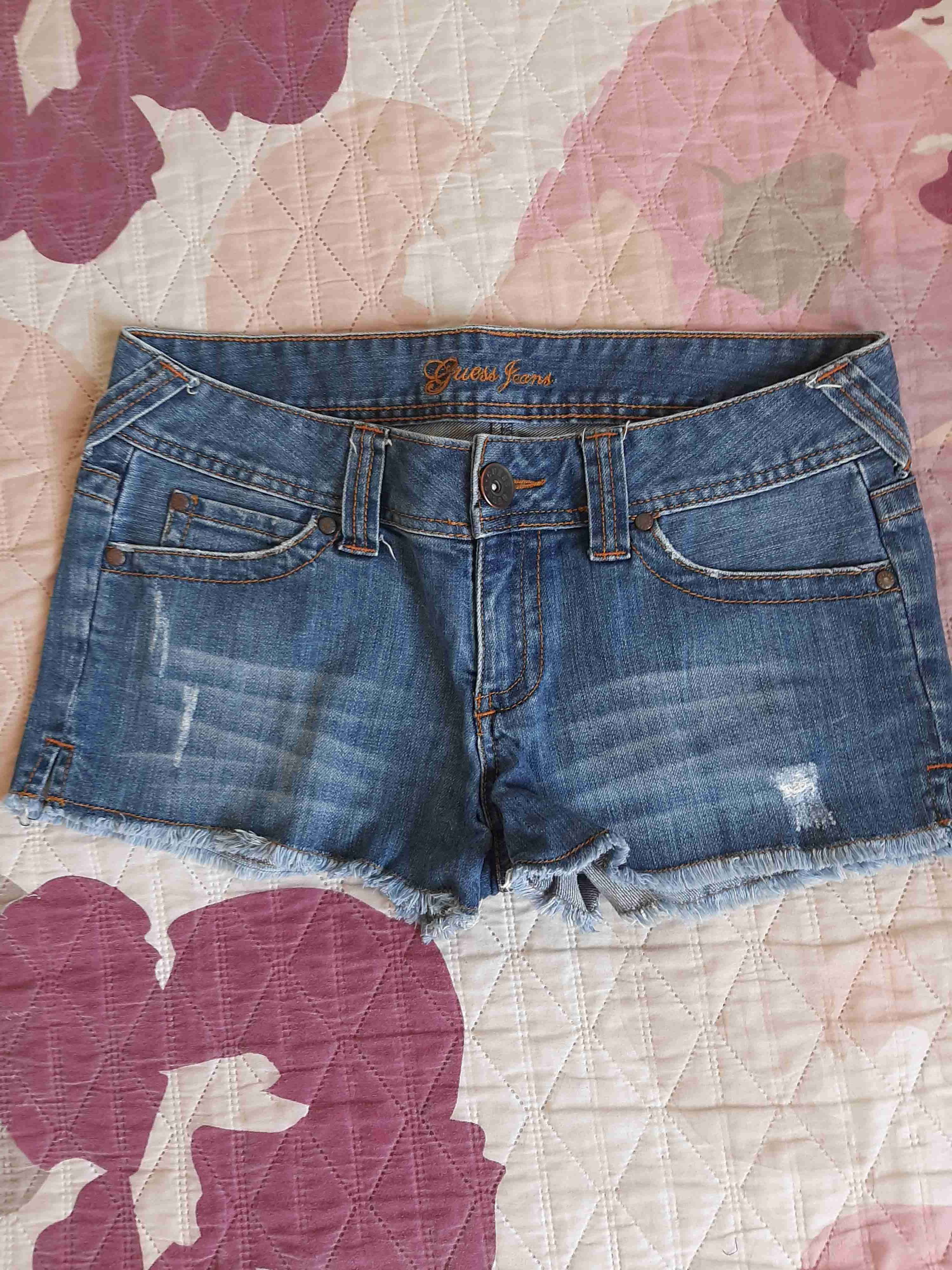 Shorts de mezclilla Guess