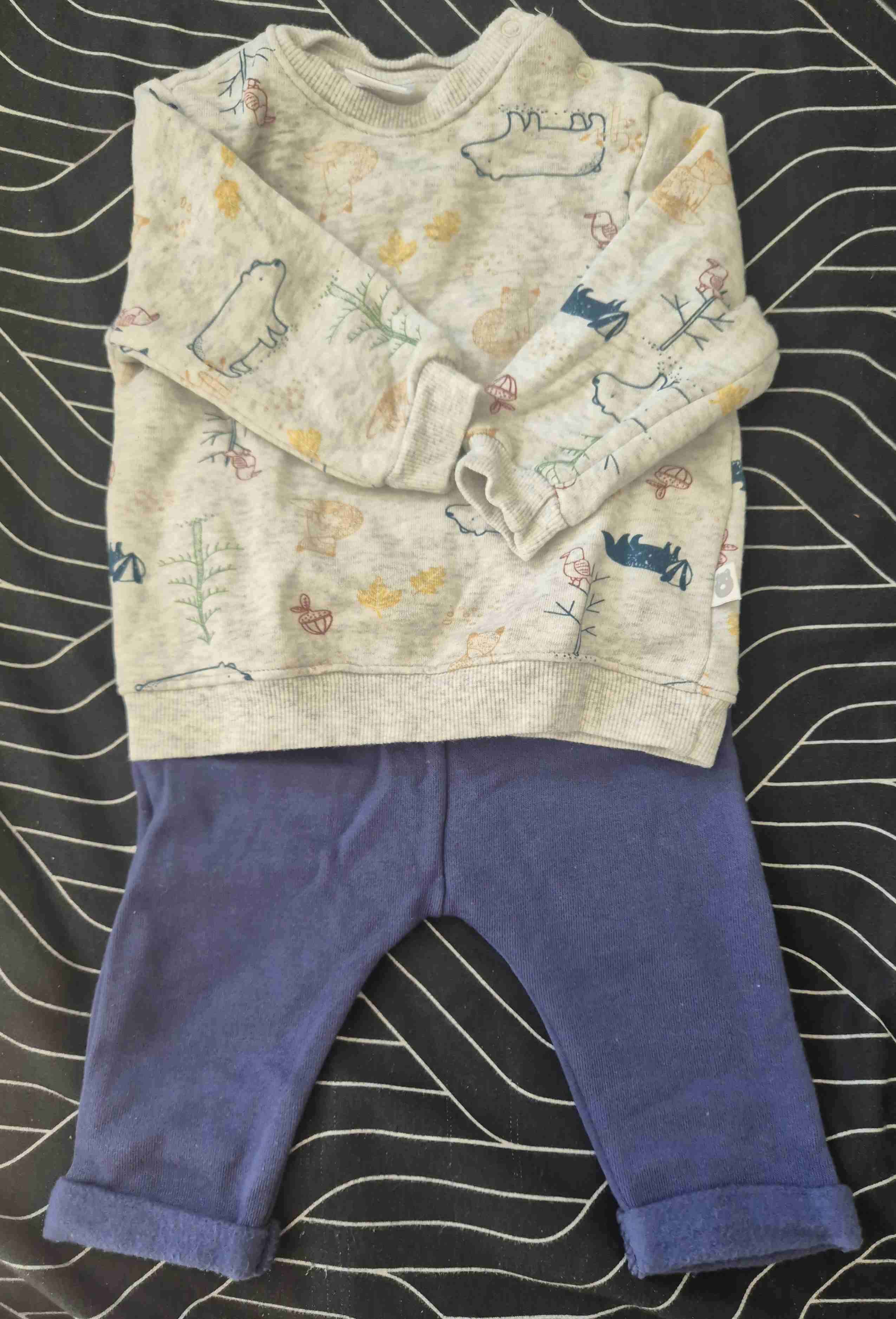 Lote Conjuntos ropa bebé con estampado - miniatura 2