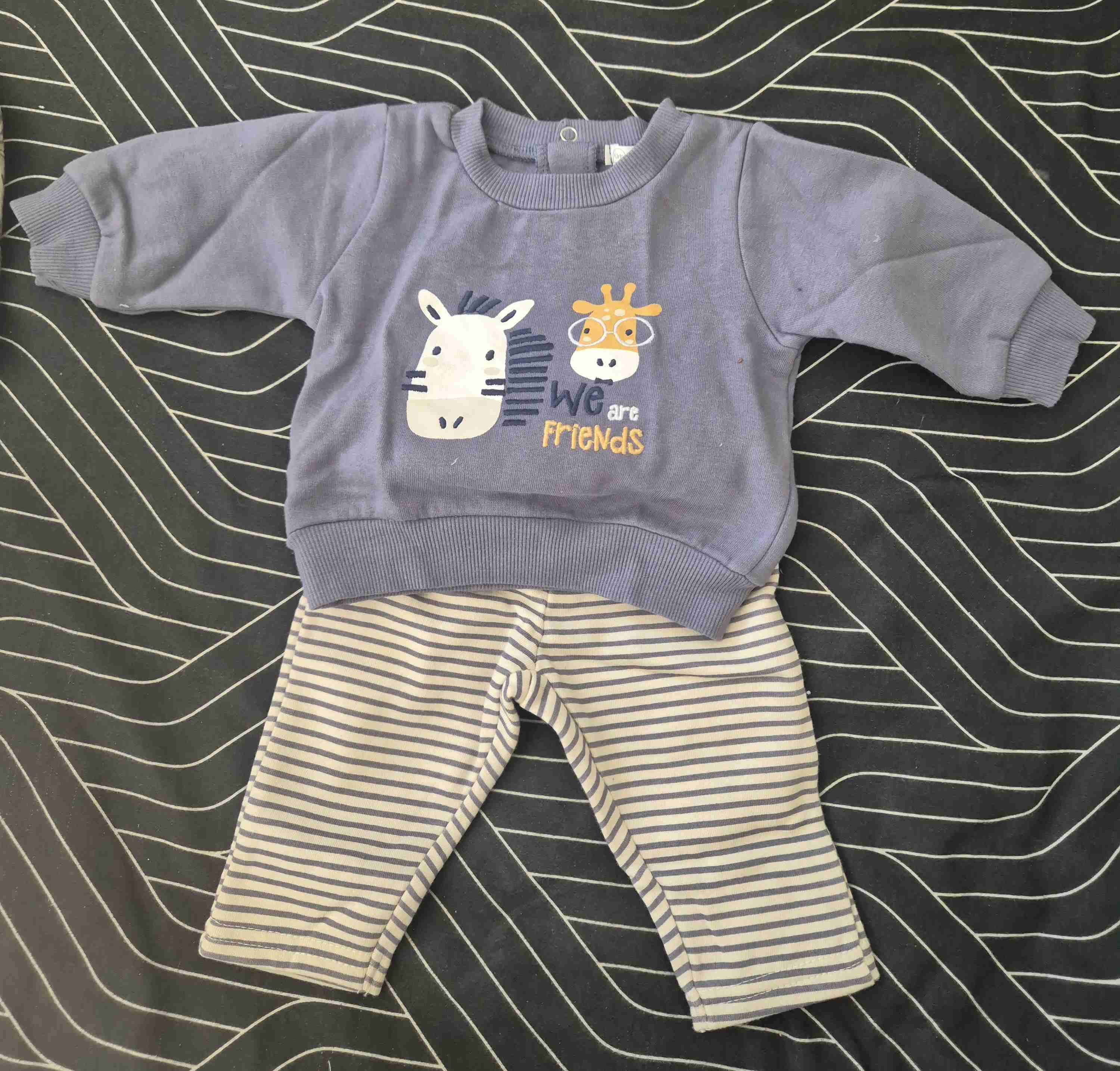 Lote Conjuntos ropa bebé con estampado - miniatura 3